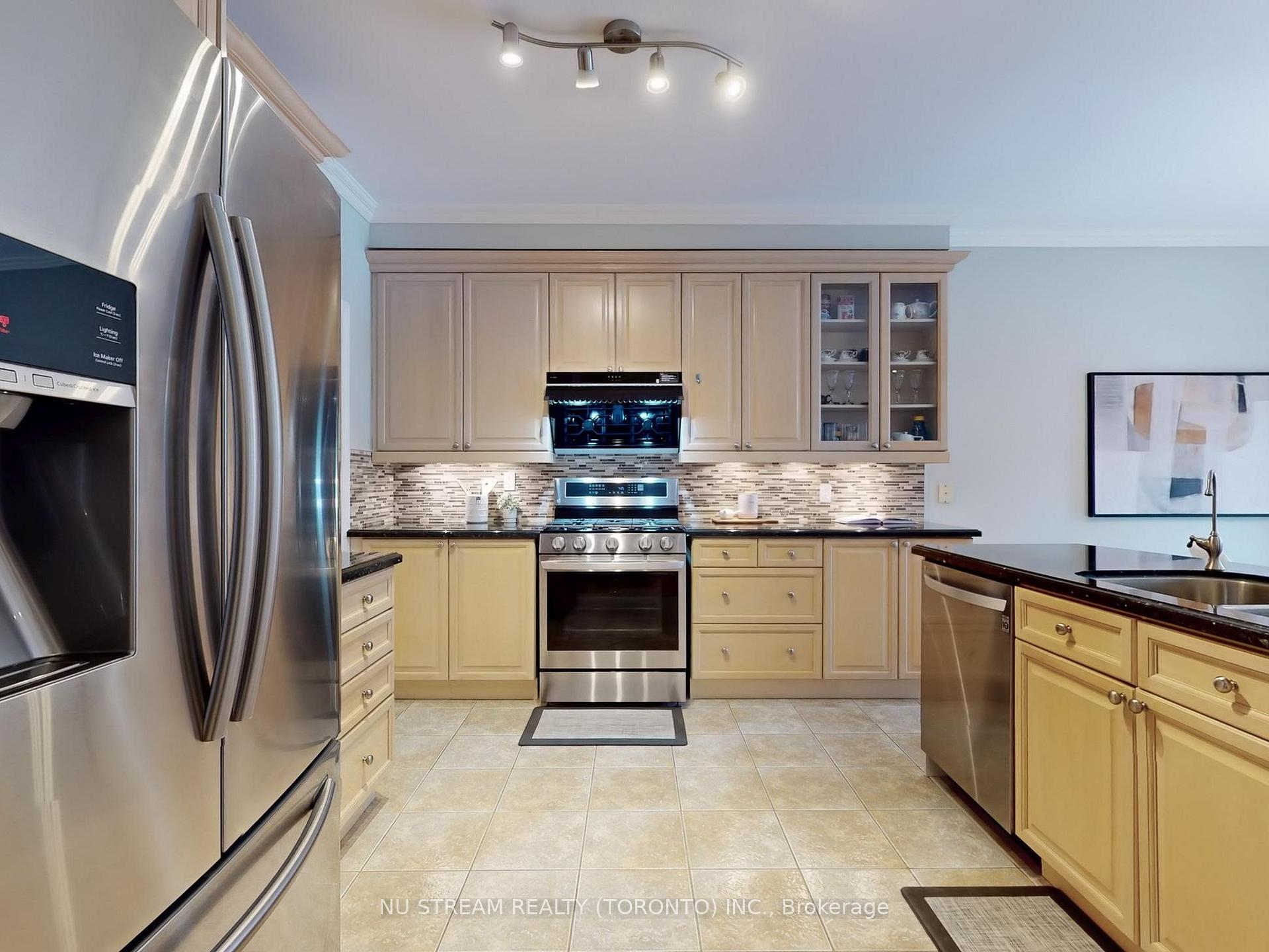 Photo 14 of 26 Woodgrove Trail, Markham, Angus Glen — HOMEH