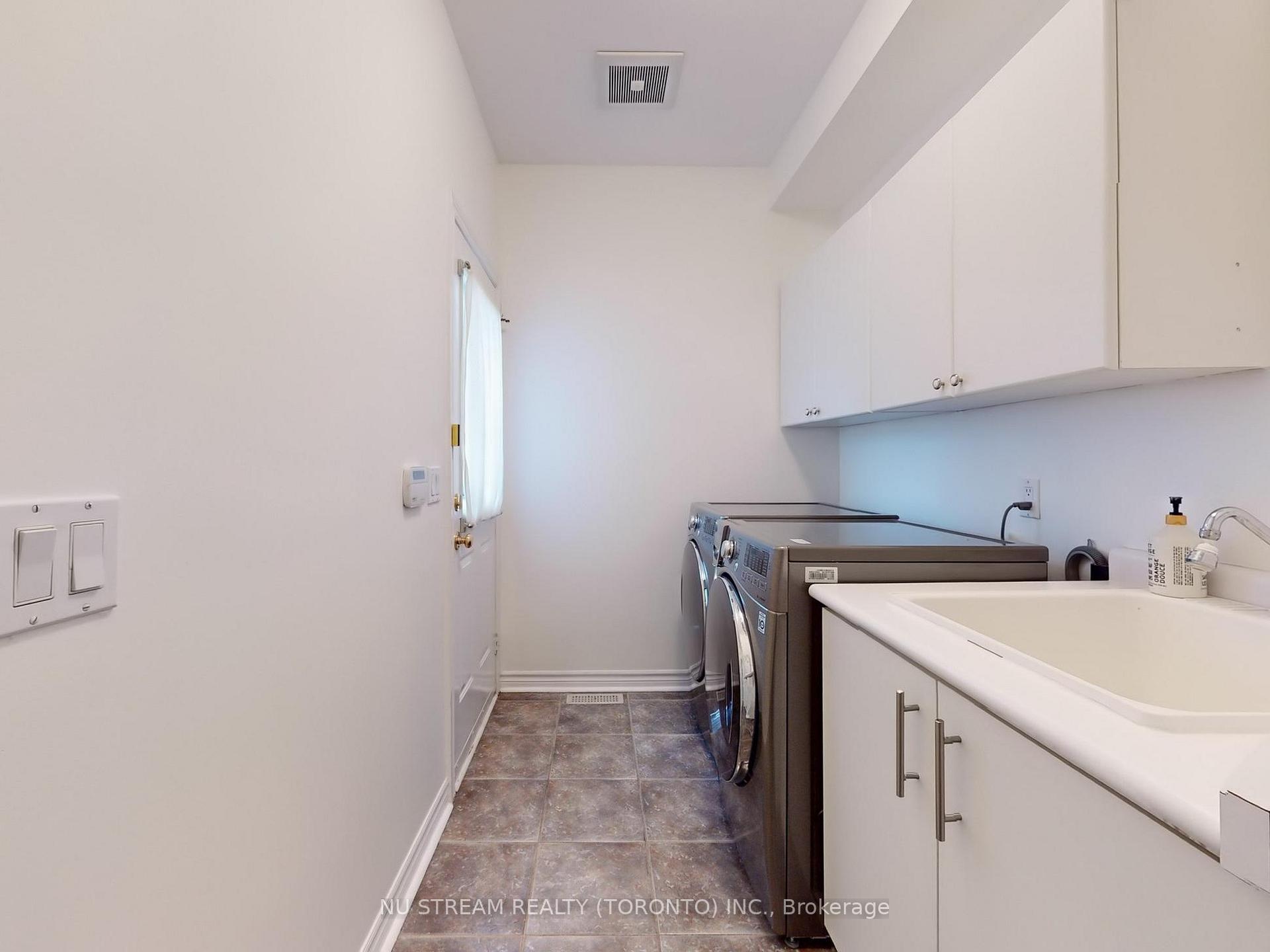 Photo 20 of 26 Woodgrove Trail, Markham, Angus Glen — HOMEH