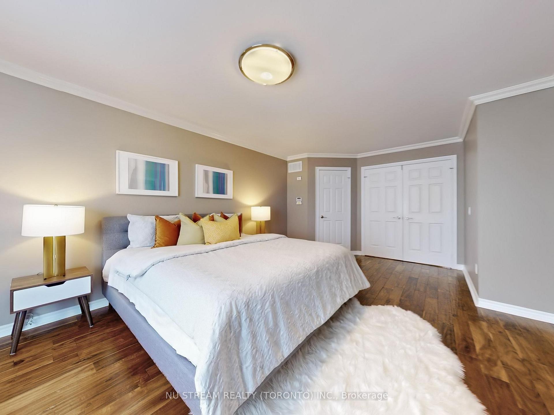 Photo 22 of 26 Woodgrove Trail, Markham, Angus Glen — HOMEH