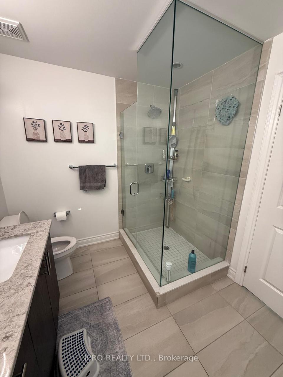 Photo 15 of 451 Ramsey Place, Milton, Ford — HOMEH