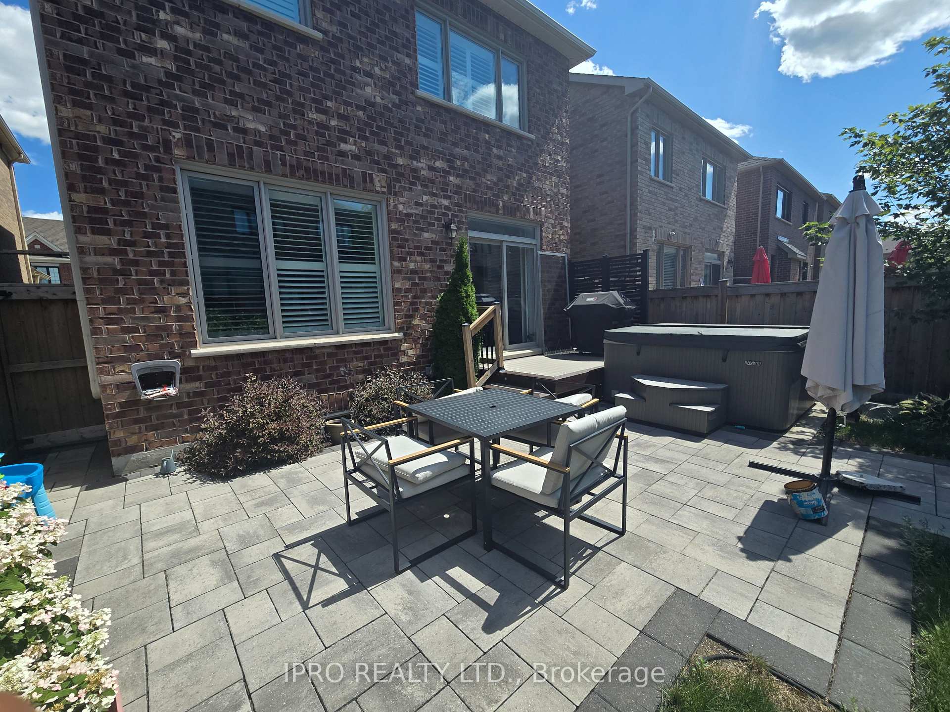 Photo 16 of 451 Ramsey Place, Milton, Ford — HOMEH