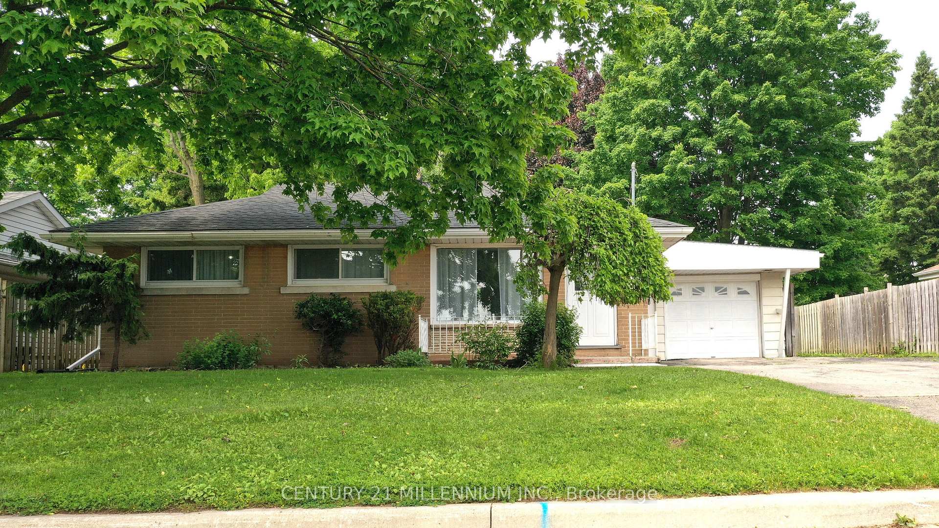 Photo 1 of 339 Broadway, Orangeville — HOMEH