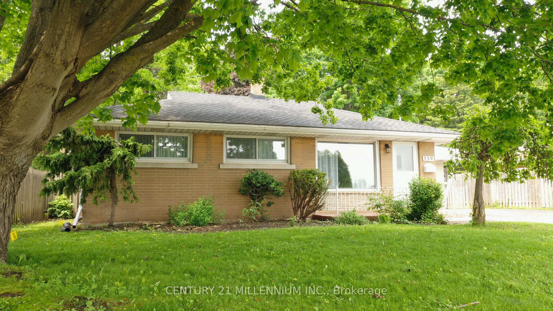 Photo 2 of 339 Broadway, Orangeville — HOMEH