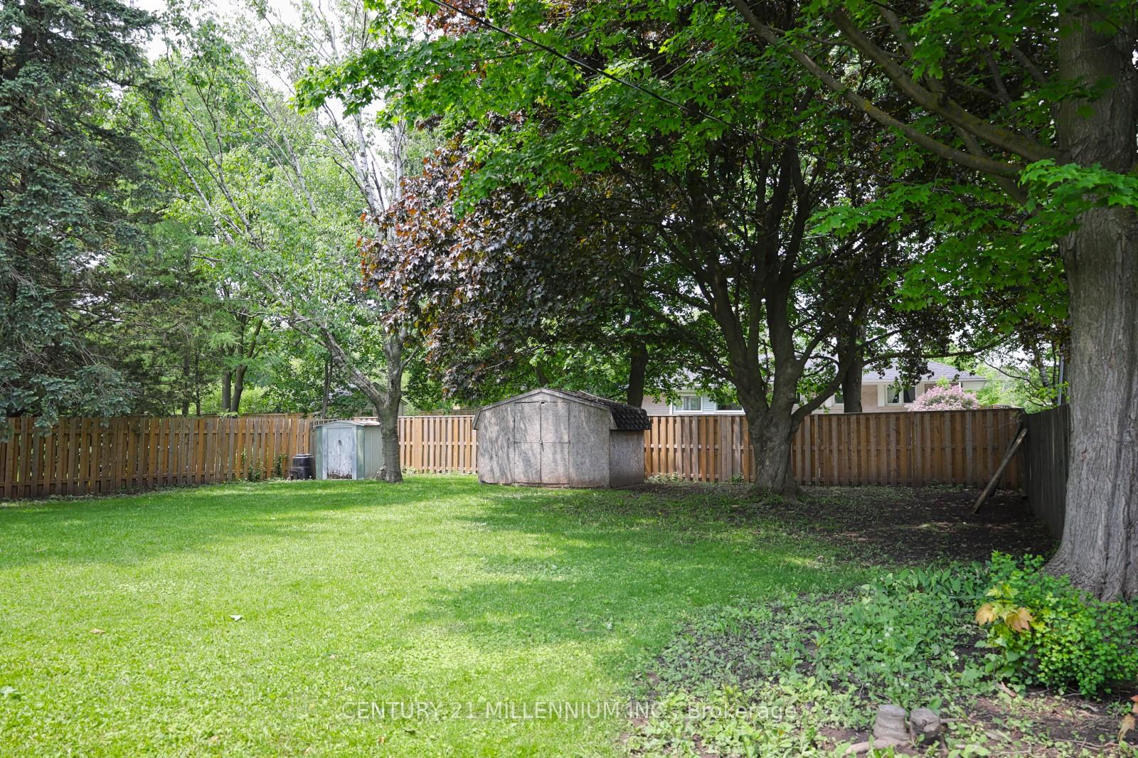 Photo 10 of 339 Broadway, Orangeville — HOMEH