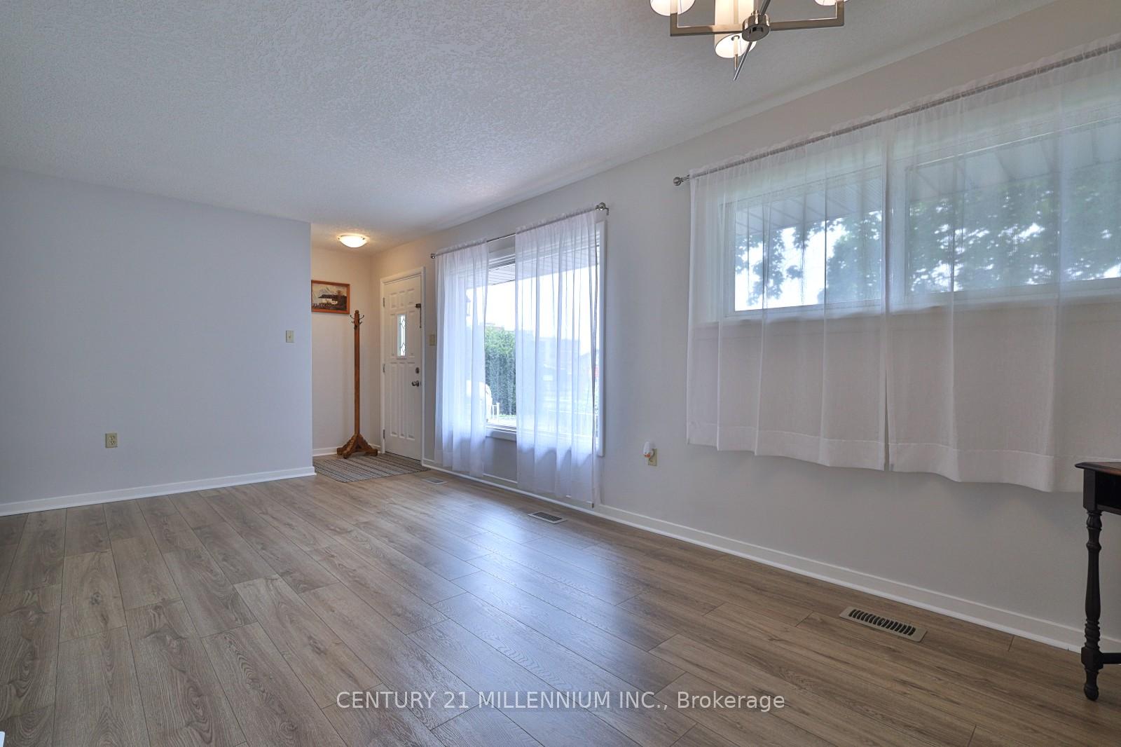 Photo 12 of 339 Broadway, Orangeville — HOMEH