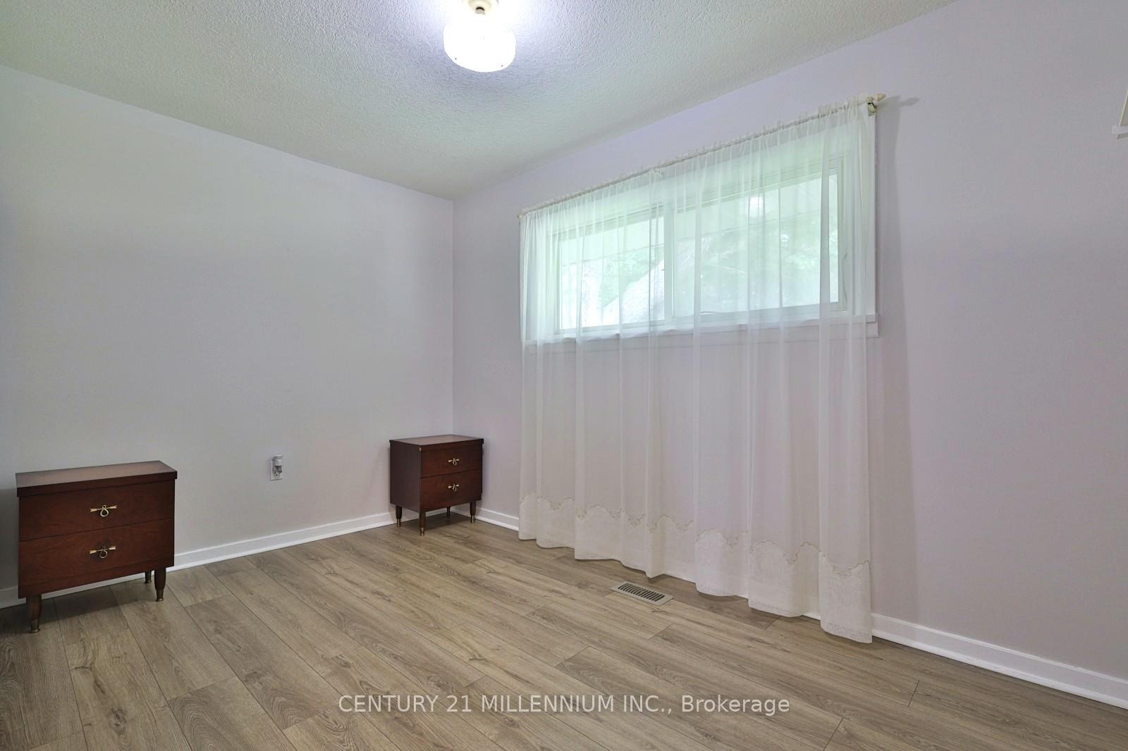 Photo 21 of 339 Broadway, Orangeville — HOMEH
