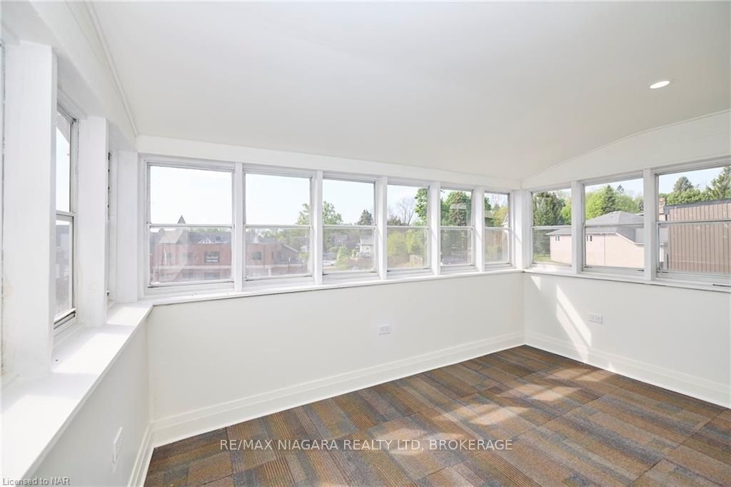 Photo 19 of Unit Main, 16 Highway 20 W, Pelham, Fonthill — HOMEH