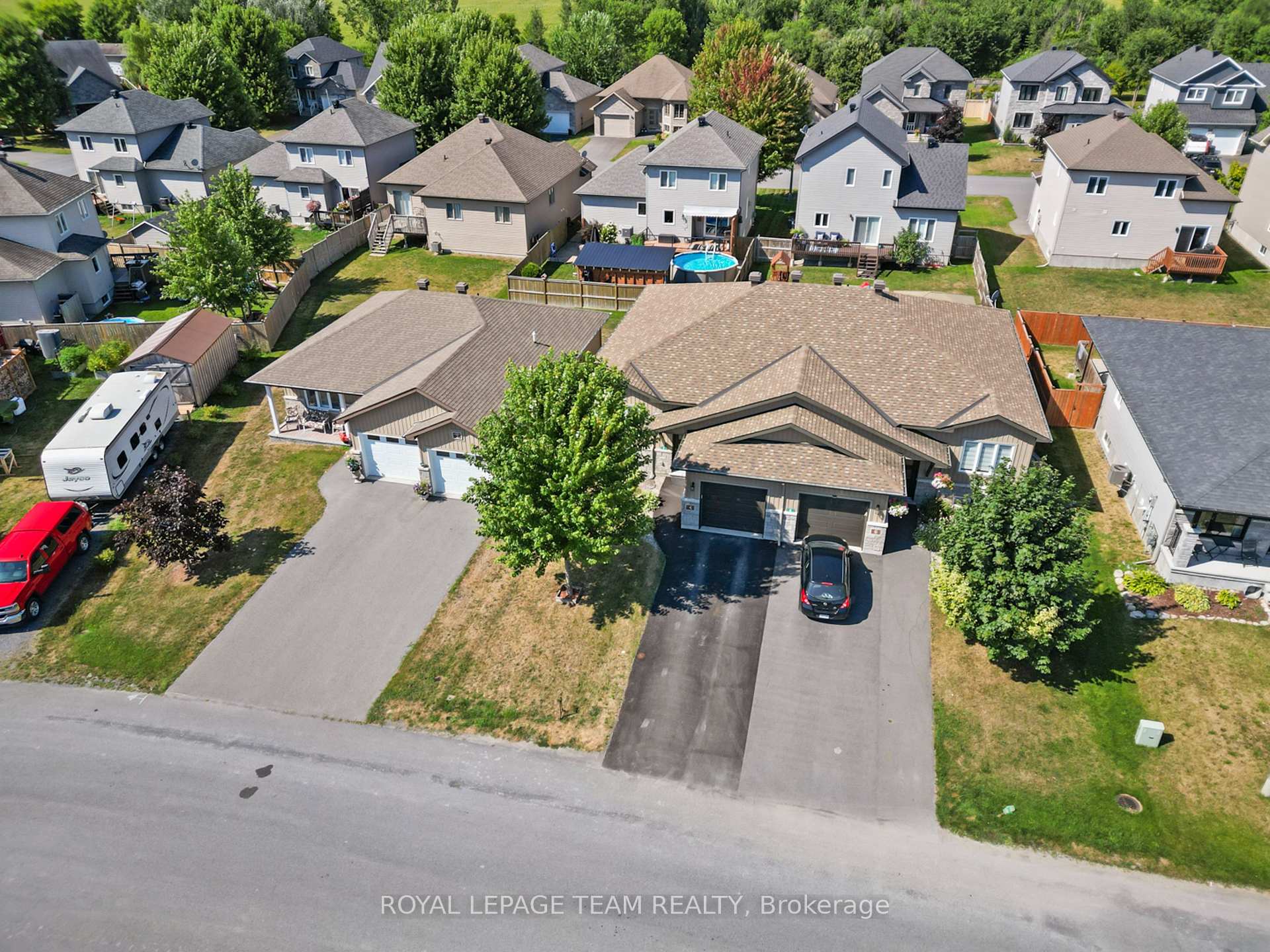 Photo 3 of 4 Brittany Street, North Stormont, North Stormont (Finch) Twp — HOMEH