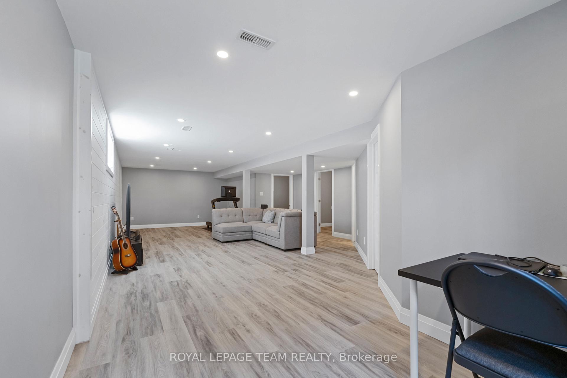 Photo 25 of 4 Brittany Street, North Stormont, North Stormont (Finch) Twp — HOMEH
