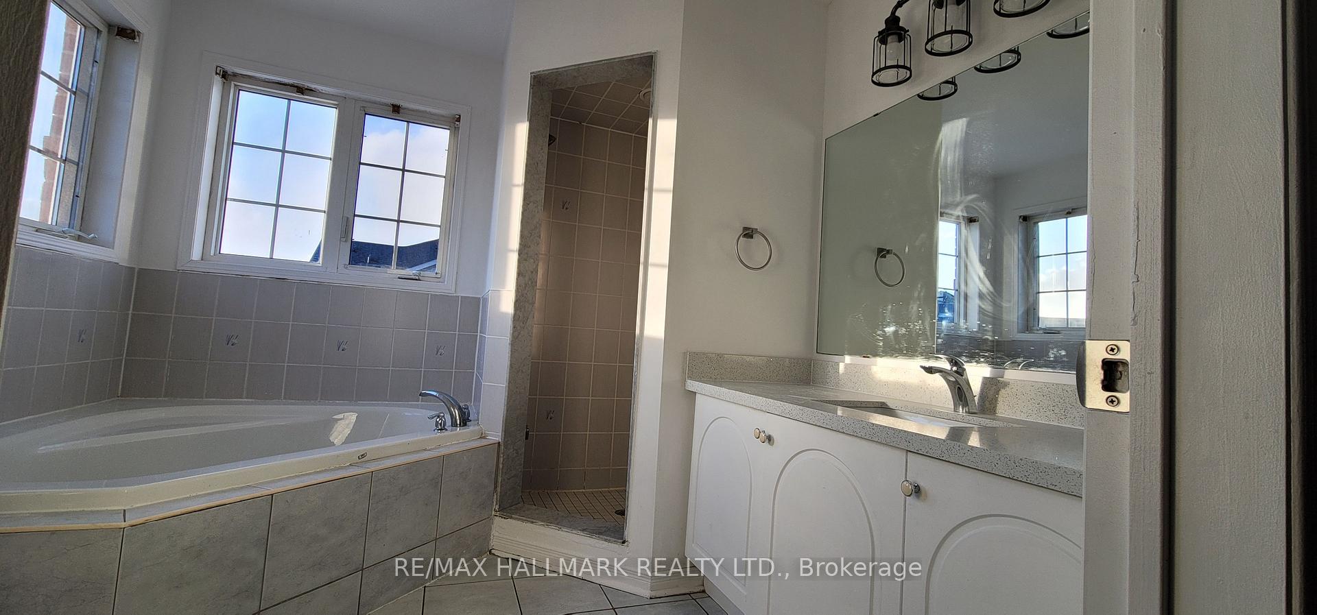 Photo 12 of 15 Oakmoor Lane, Markham, Cornell — HOMEH