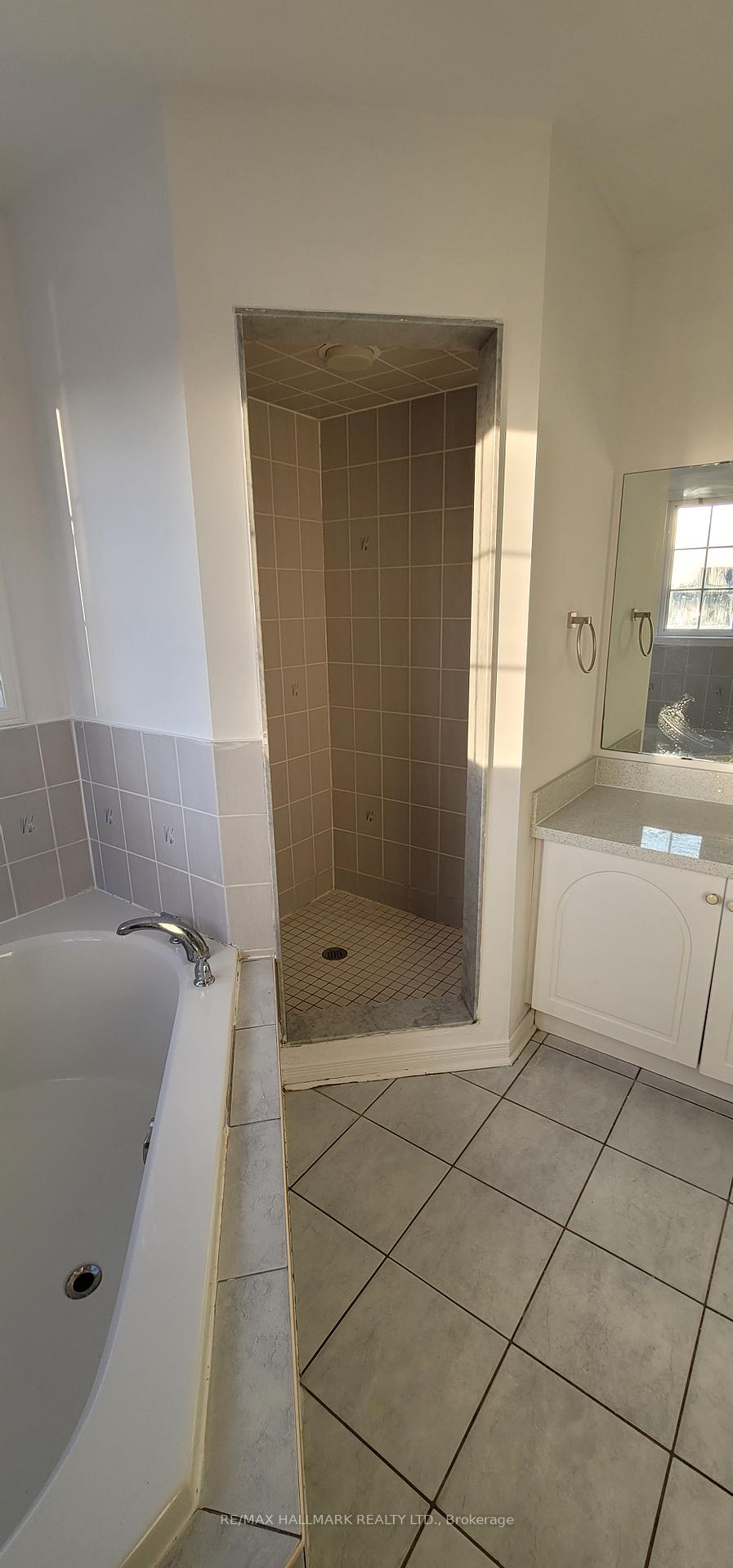 Photo 13 of 15 Oakmoor Lane, Markham, Cornell — HOMEH