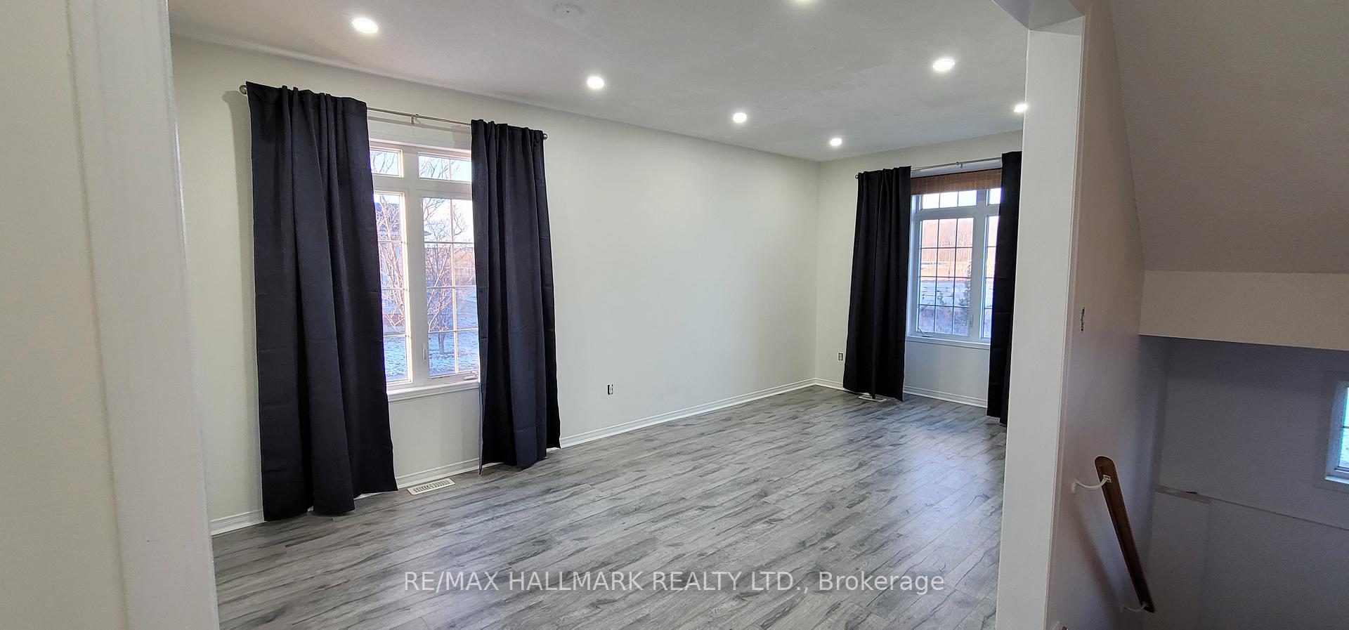 Photo 14 of 15 Oakmoor Lane, Markham, Cornell — HOMEH