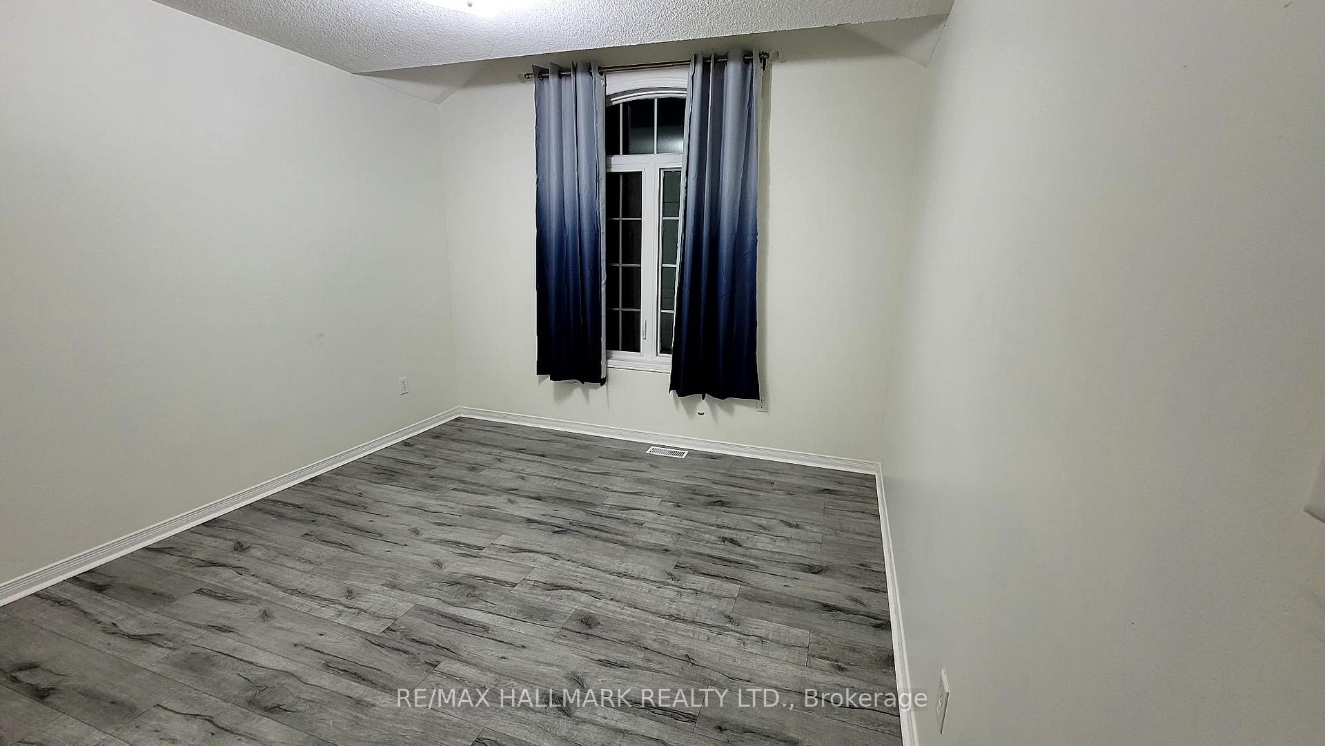 Photo 25 of 15 Oakmoor Lane, Markham, Cornell — HOMEH