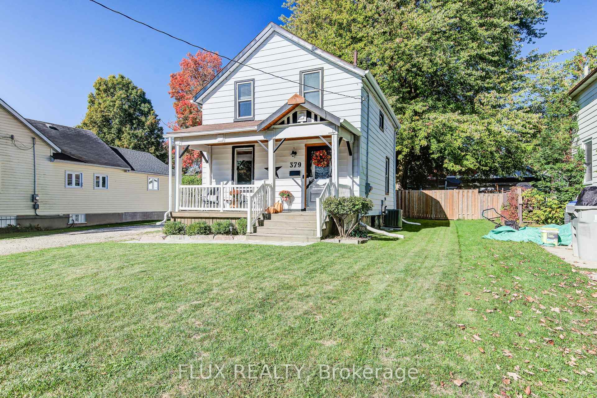 Photo 3 of 379 Livingstone Avenue N, North Perth, Listowel — HOMEH