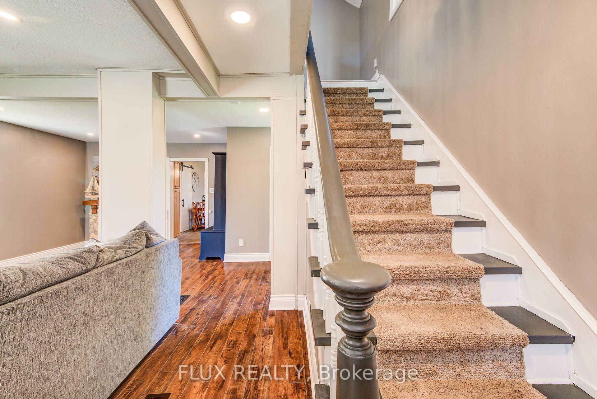 Photo 8 of 379 Livingstone Avenue N, North Perth, Listowel — HOMEH