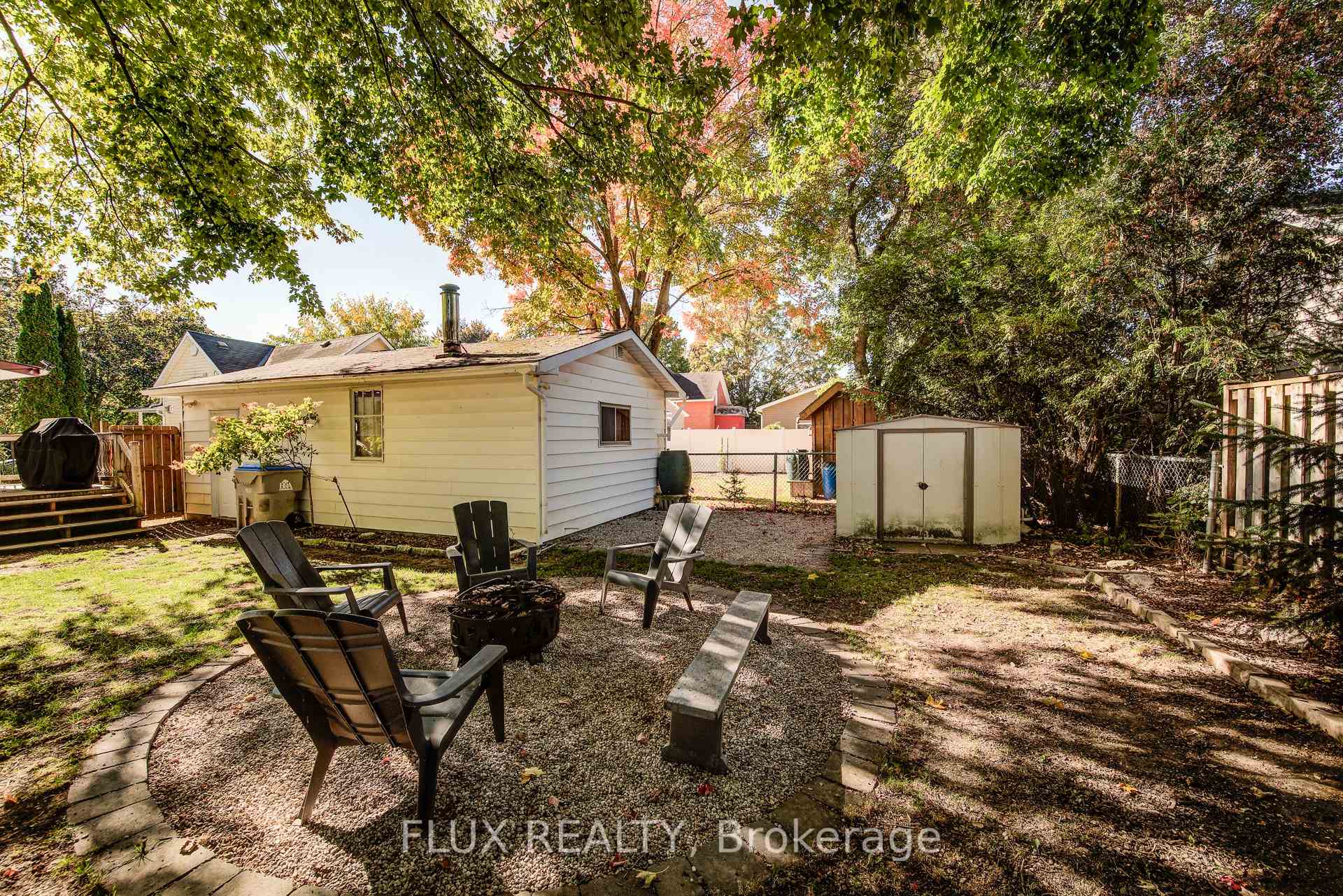Photo 35 of 379 Livingstone Avenue N, North Perth, Listowel — HOMEH