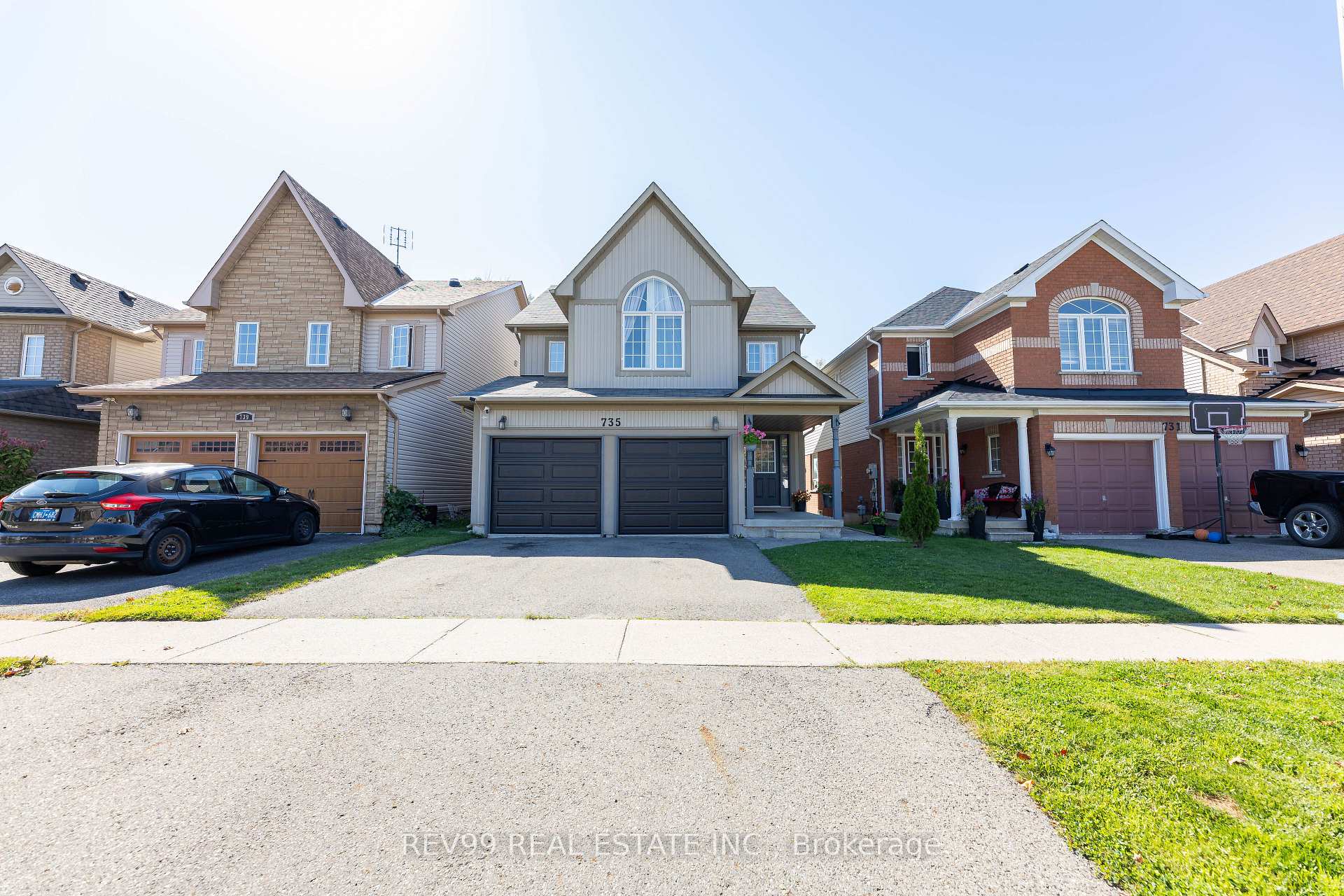 Front of 735 Brasswinds Trail