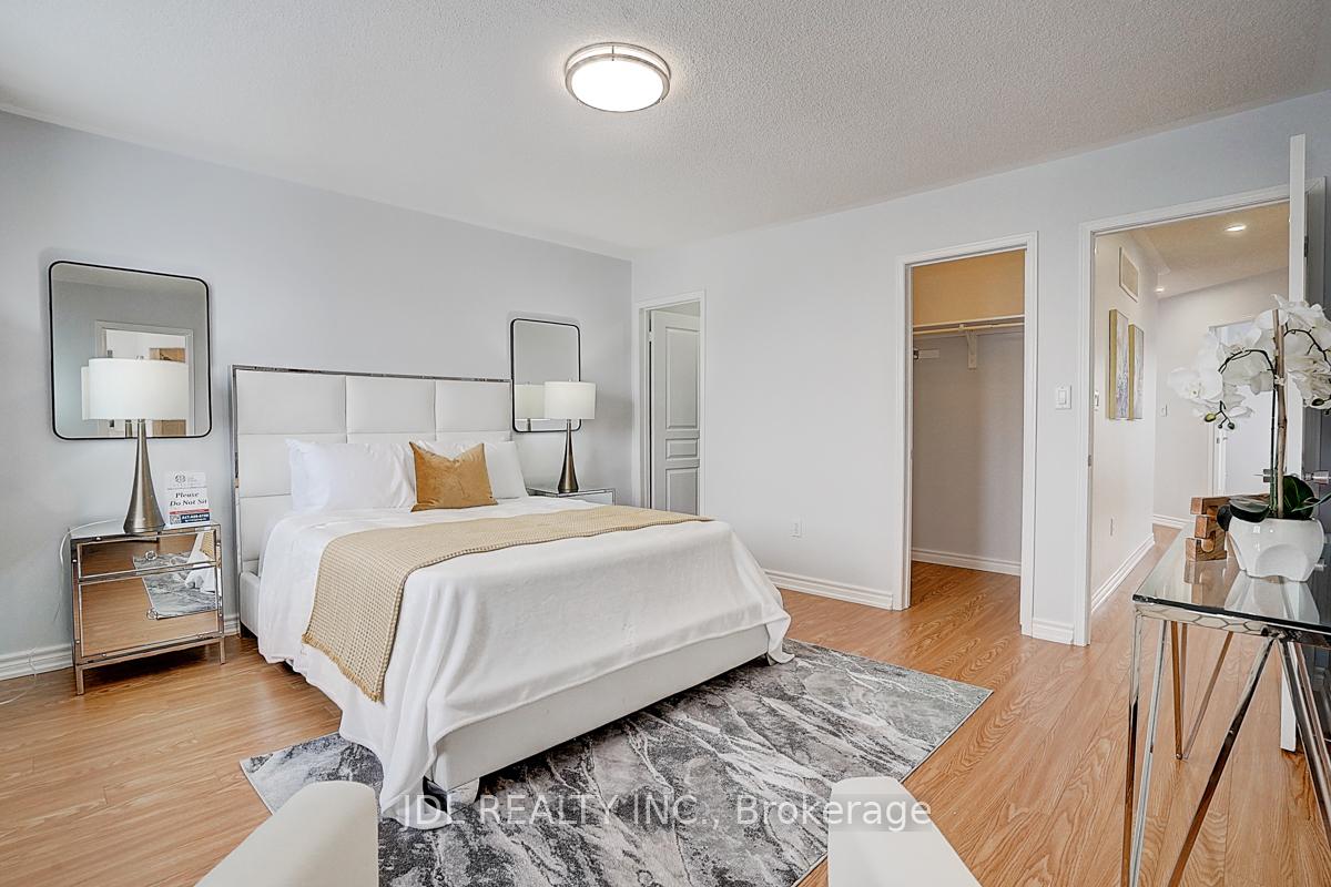 Photo 15 of 125 Goldenwood Crescent, Markham, Greensborough — HOMEH