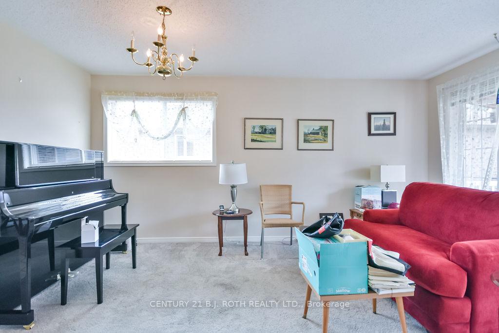 Photo 11 of 26 Johnson Street, Orillia — HOMEH