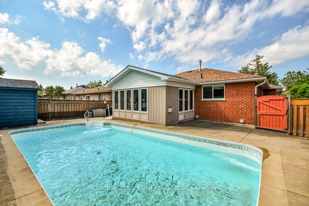 Photo 32 of 26 Johnson Street, Orillia — HOMEH