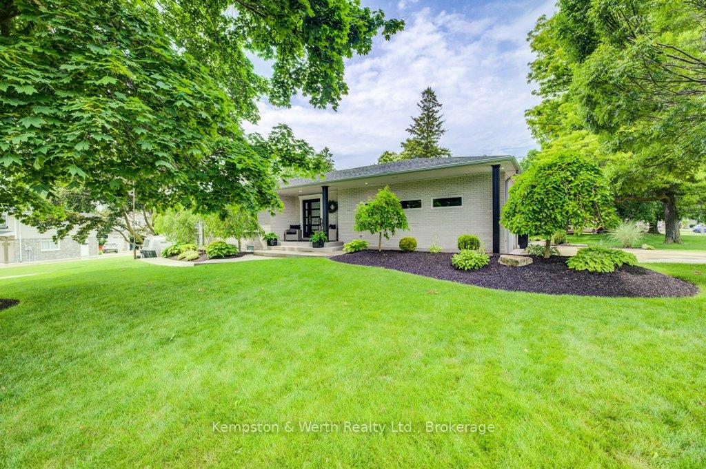 Photo 4 of 34 Jackson Crescent, North Perth, Listowel — HOMEH