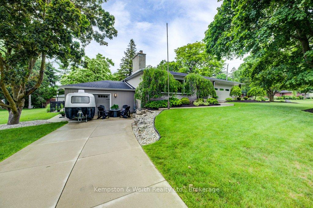 Photo 5 of 34 Jackson Crescent, North Perth, Listowel — HOMEH