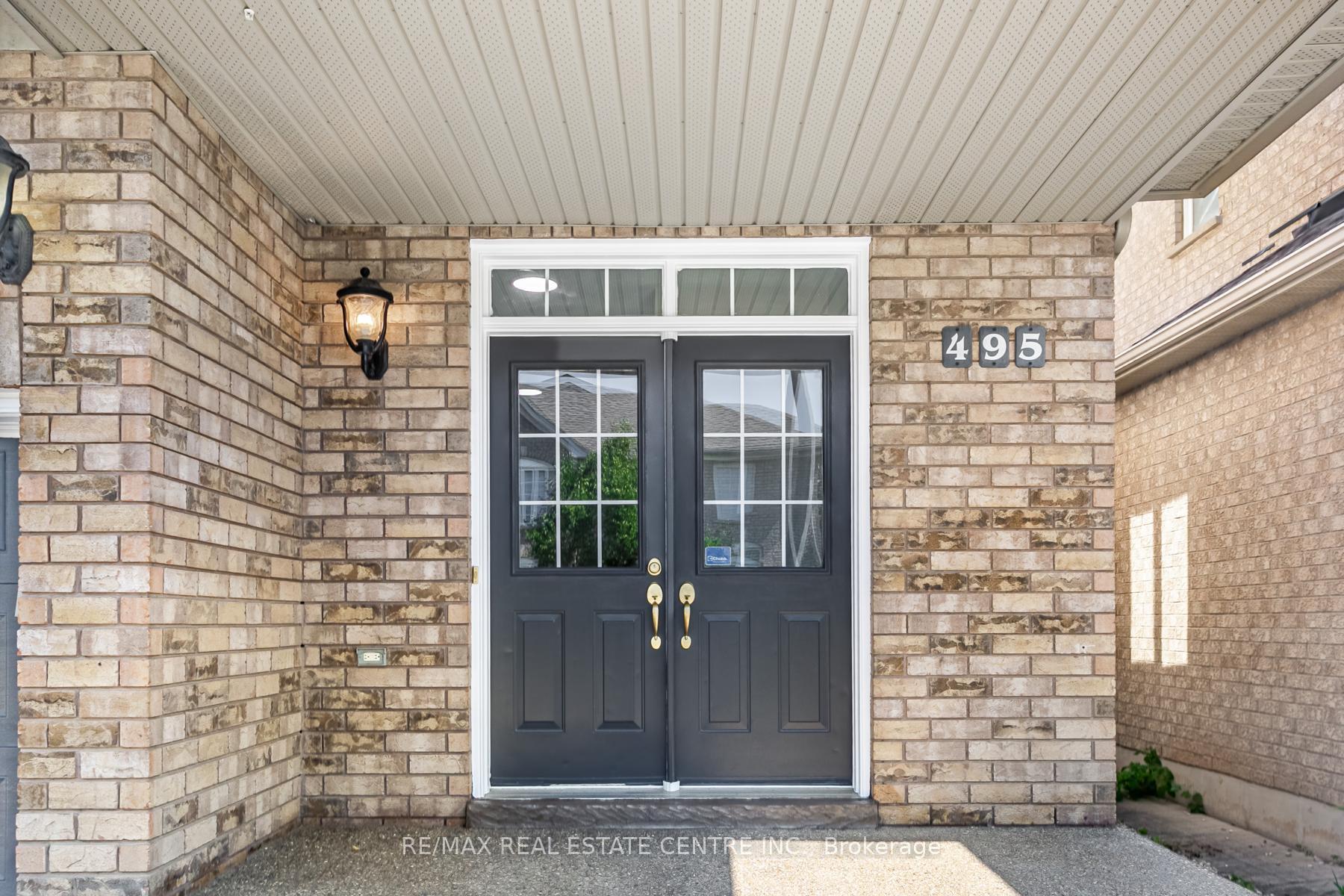 Photo 2 of 495 Willmott Crescent, Milton, Clarke — HOMEH