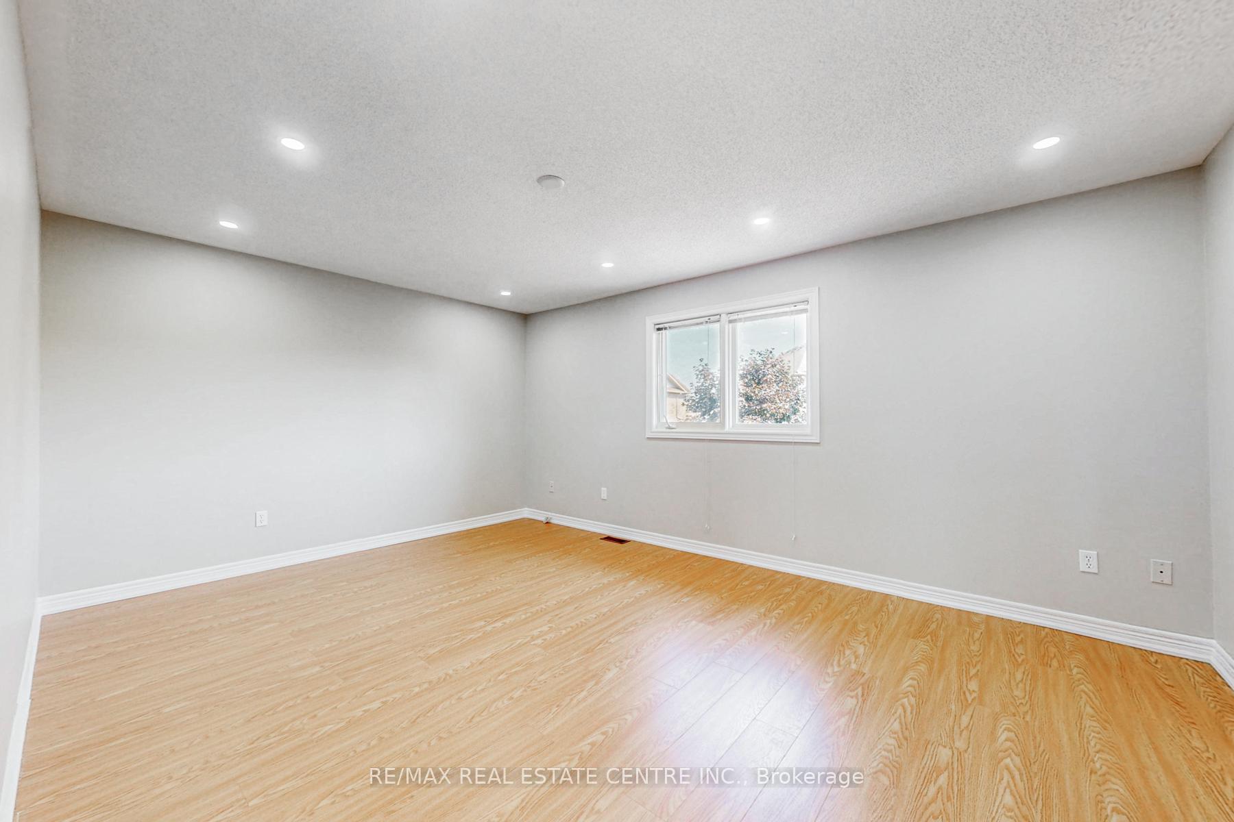 Photo 17 of 495 Willmott Crescent, Milton, Clarke — HOMEH