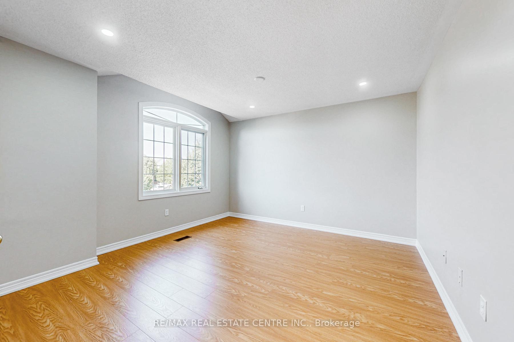 Photo 31 of 495 Willmott Crescent, Milton, Clarke — HOMEH