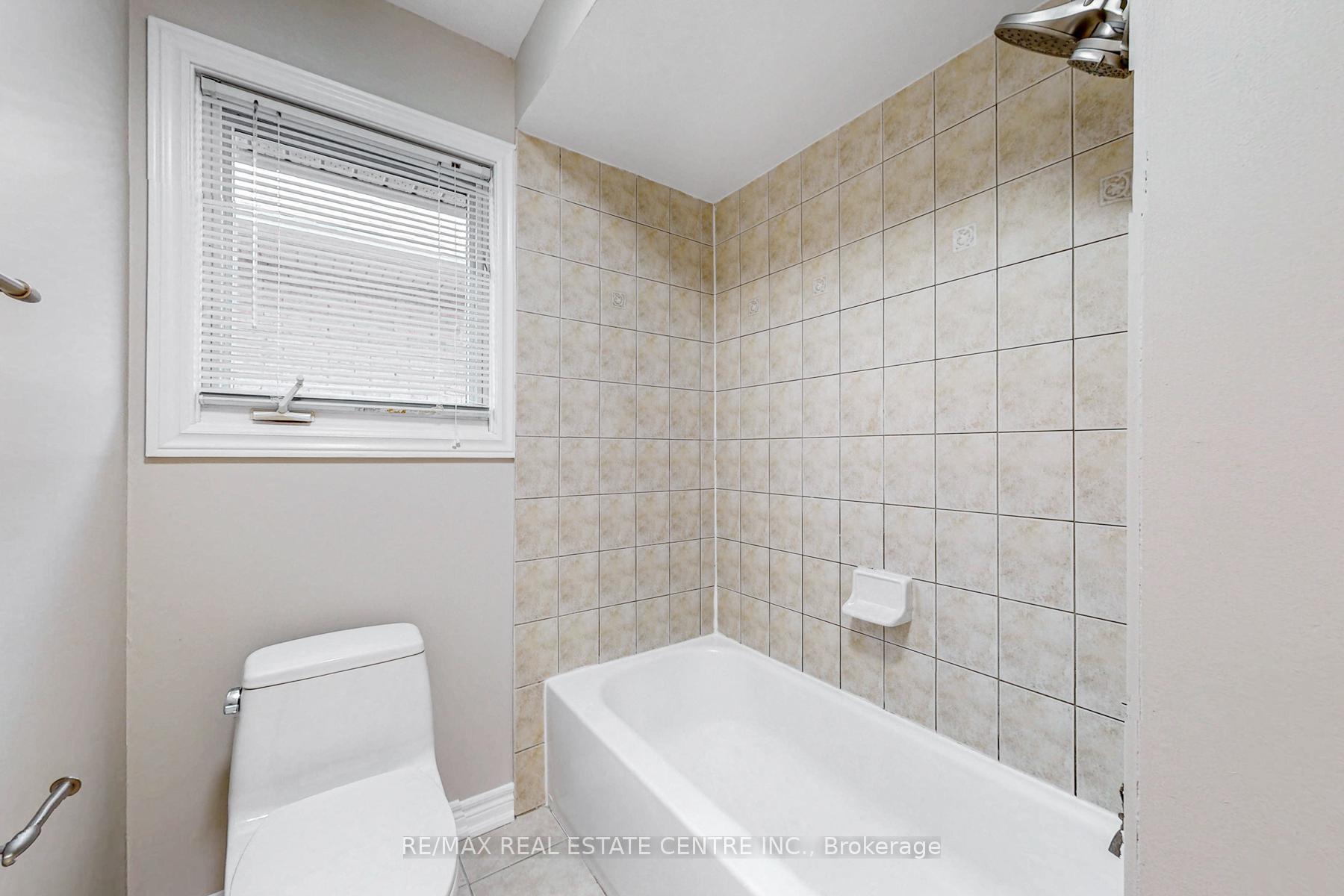 Photo 35 of 495 Willmott Crescent, Milton, Clarke — HOMEH