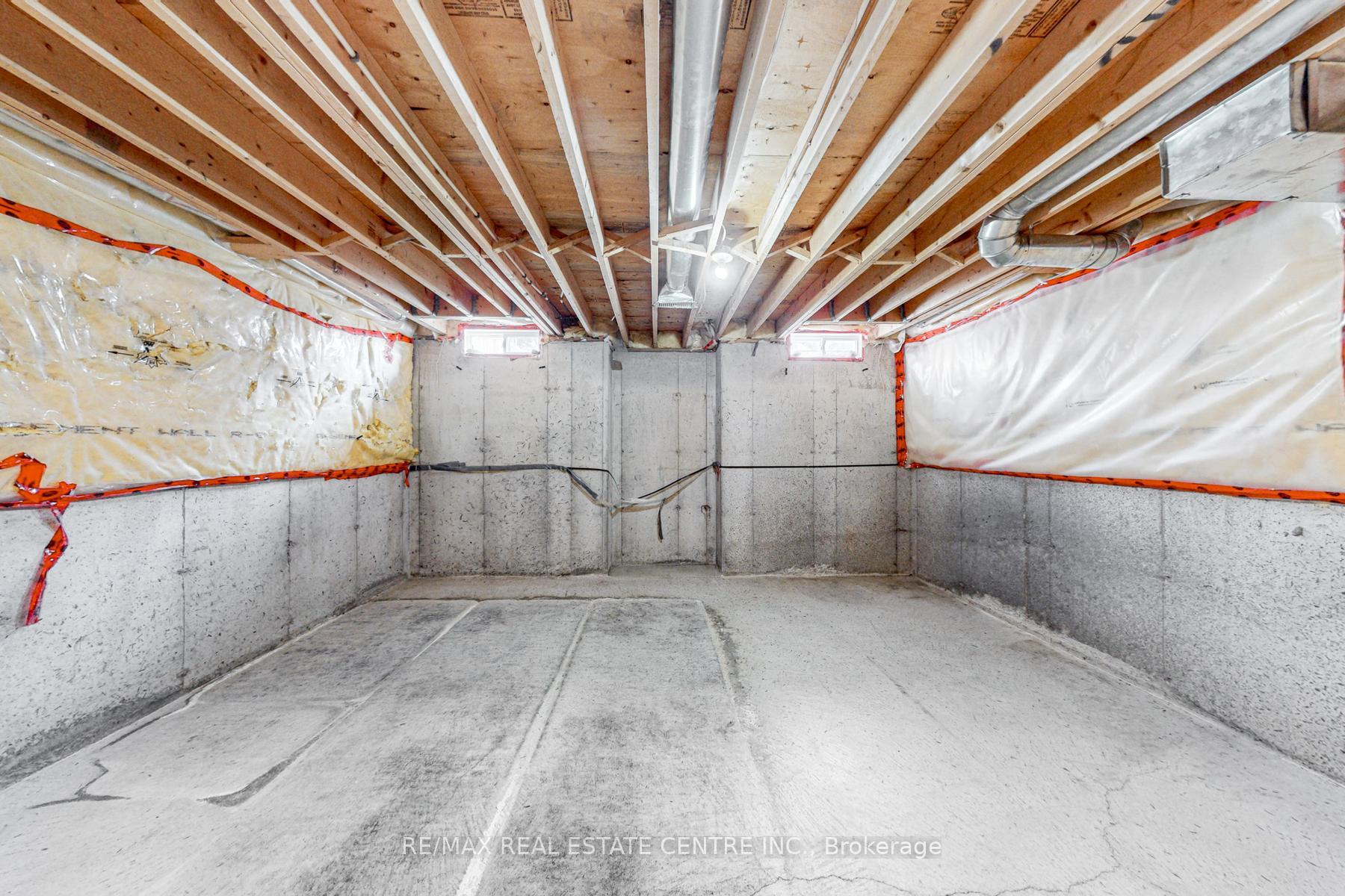 Photo 36 of 495 Willmott Crescent, Milton, Clarke — HOMEH