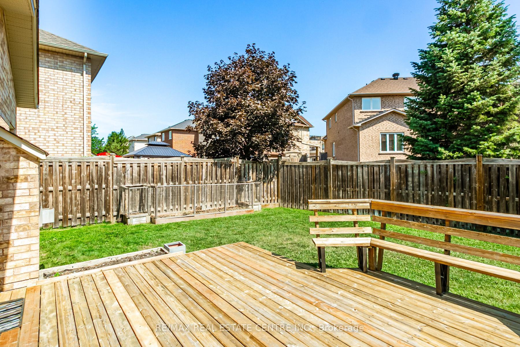 Photo 32 of 495 Willmott Crescent, Milton, Clarke — HOMEH