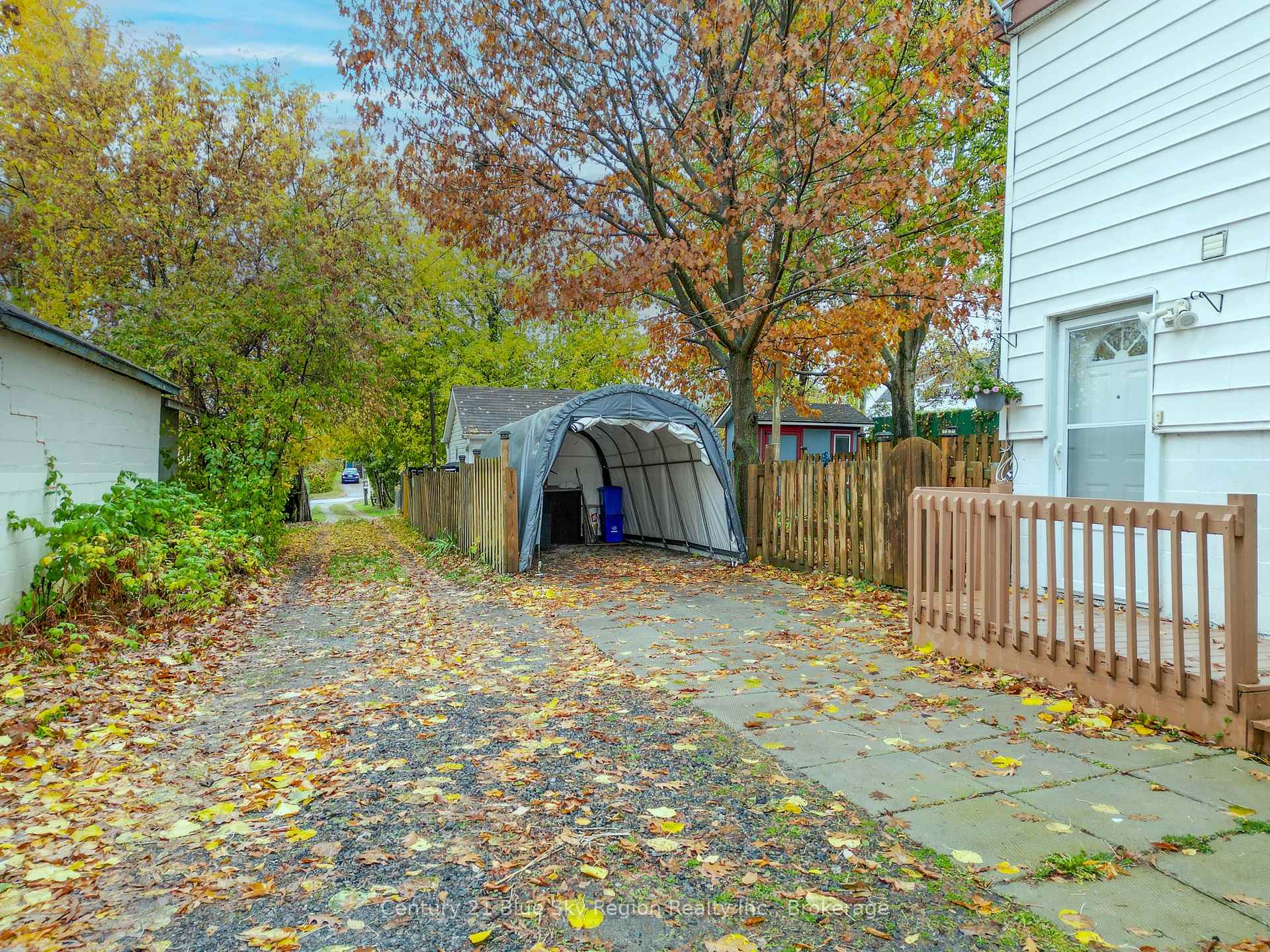 Photo 4 of 733 Morin Street, North Bay, Central — HOMEH
