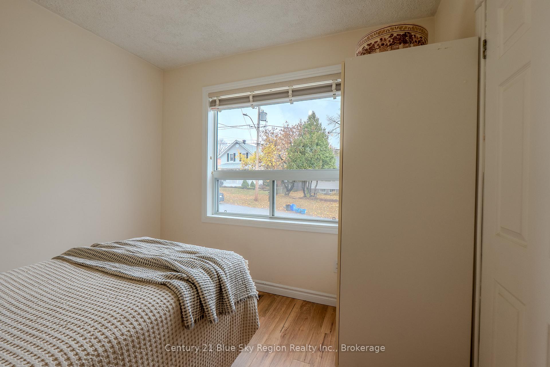 Photo 10 of 733 Morin Street, North Bay, Central — HOMEH