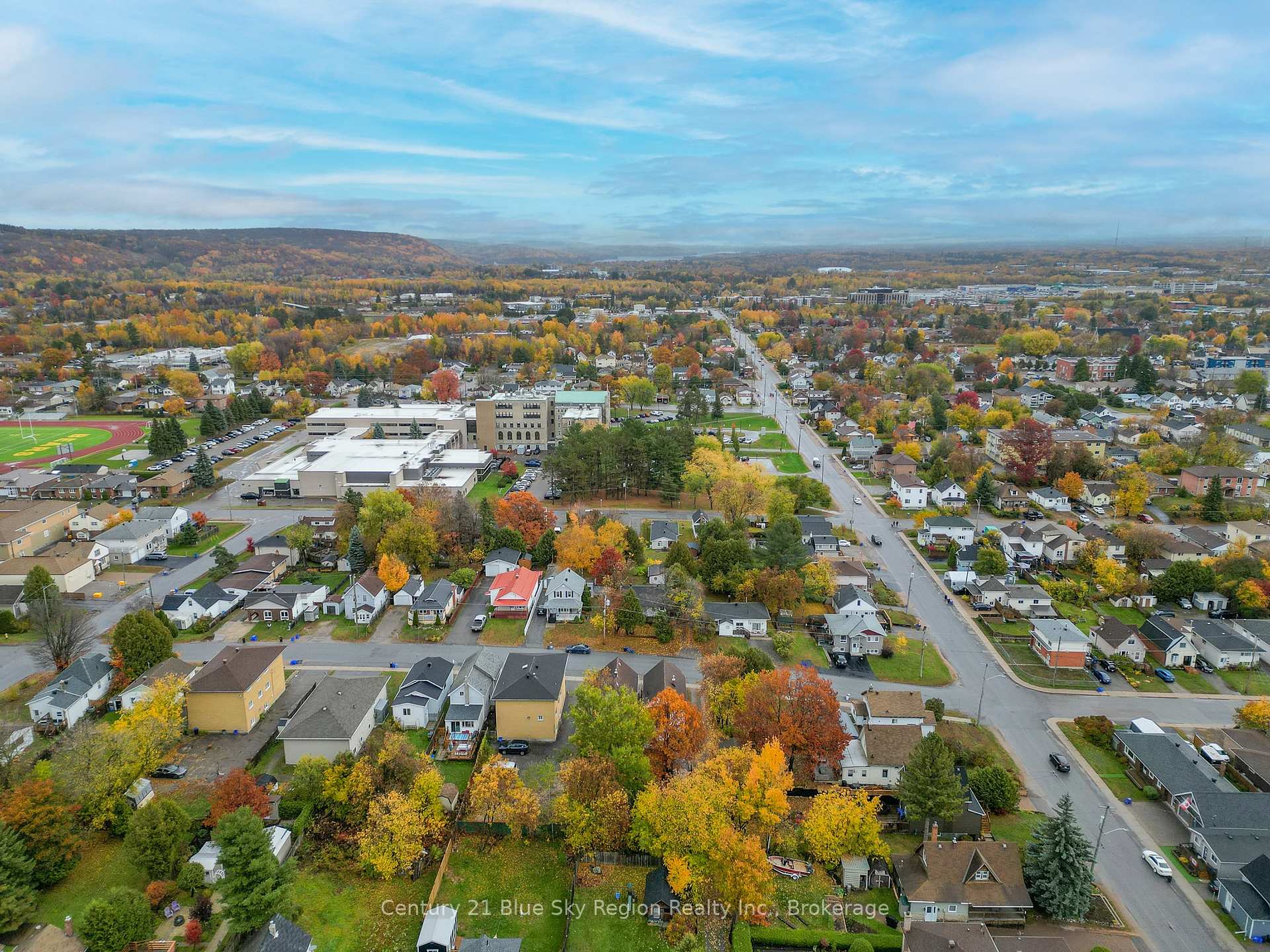 Photo 33 of 733 Morin Street, North Bay, Central — HOMEH