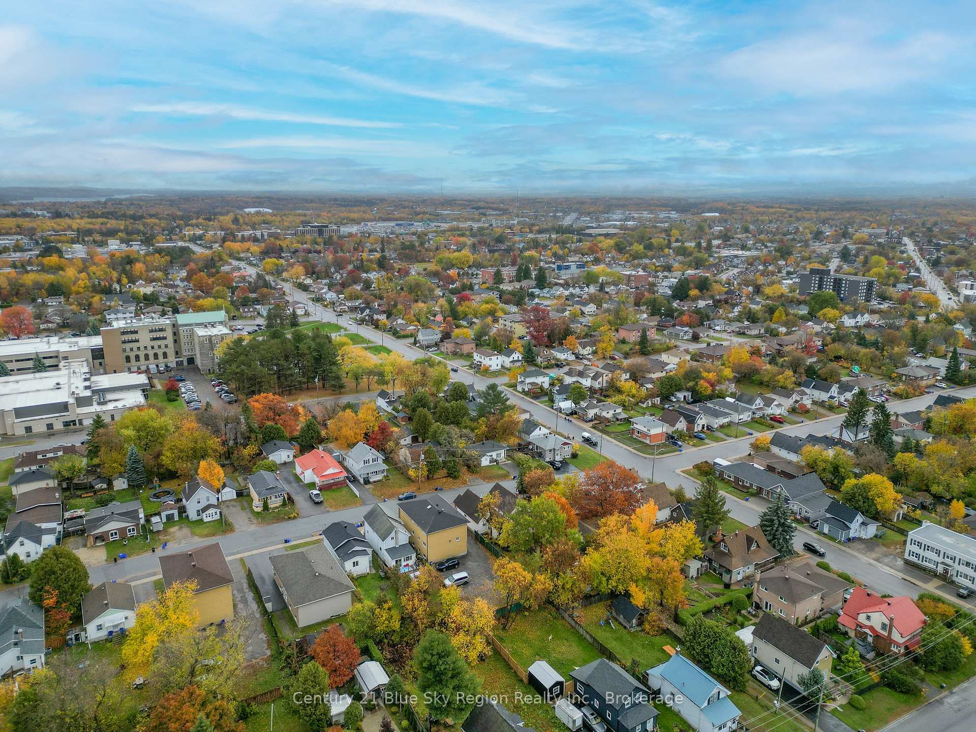 Photo 34 of 733 Morin Street, North Bay, Central — HOMEH
