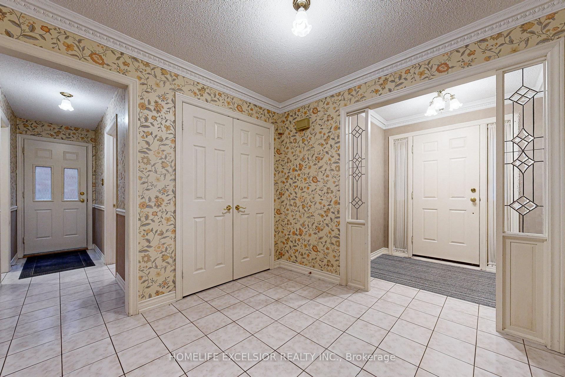 Photo 4 of 18 Waterwheel Street, Markham, Raymerville — HOMEH