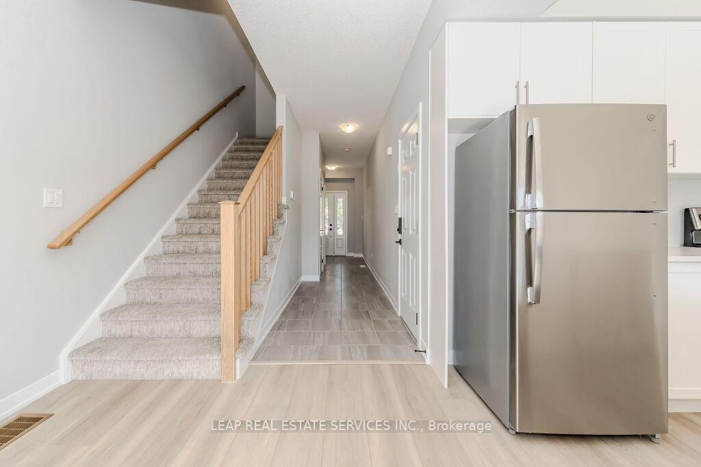 Photo 9 of Unit 2, 9A Maple Street, Perth East, Milverton — HOMEH