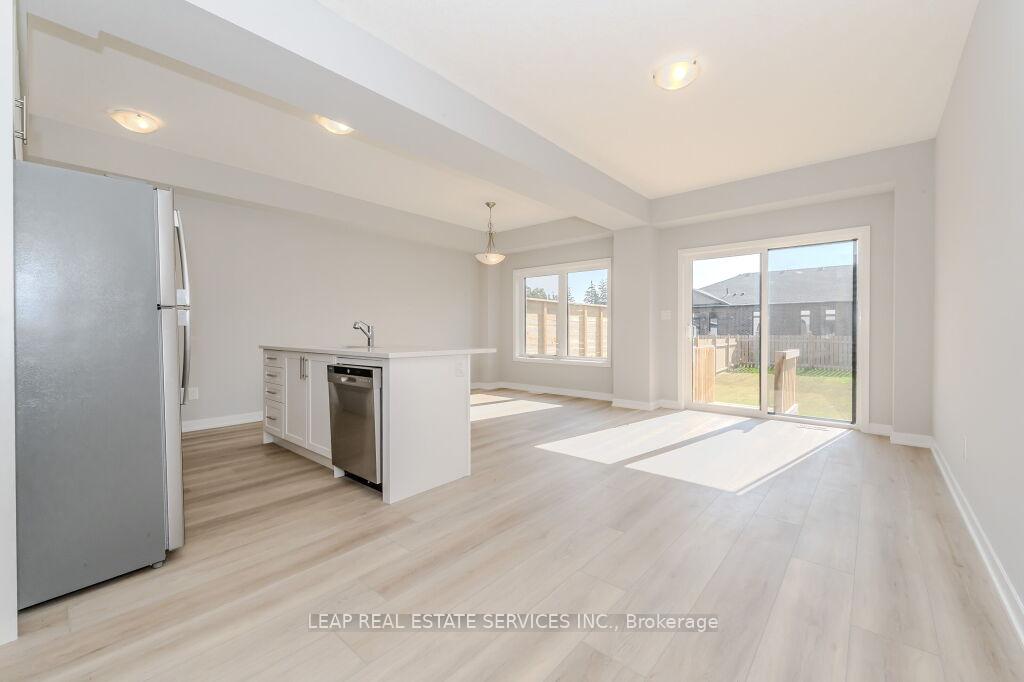Photo 11 of Unit 2, 9A Maple Street, Perth East, Milverton — HOMEH