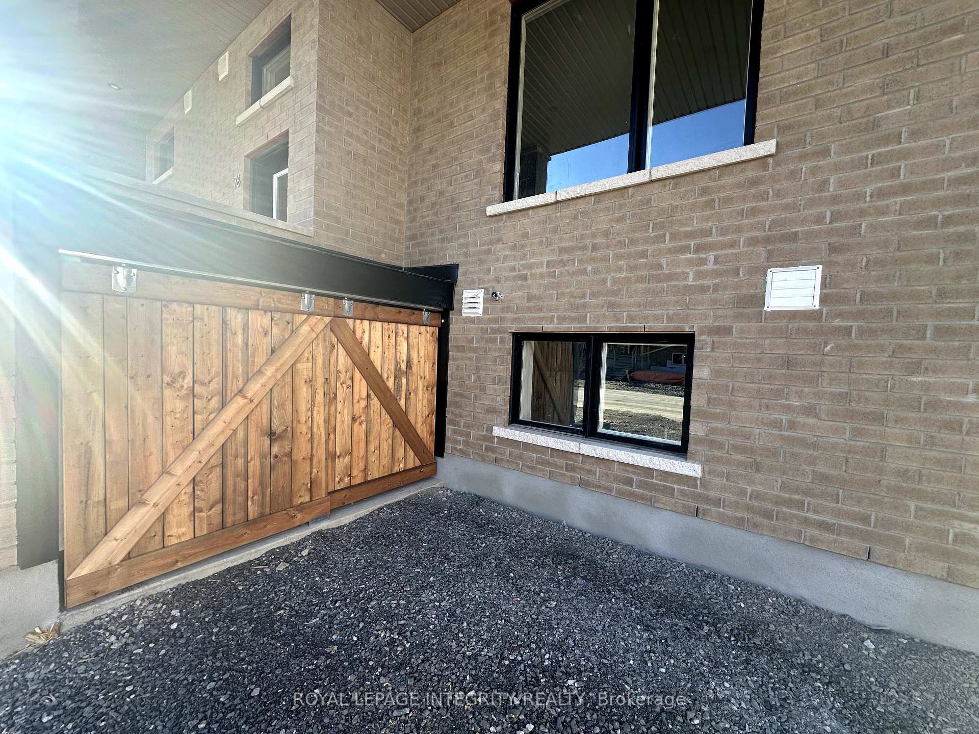Photo 16 of 76 Ryan Reynolds Way, Ottawa, Avalon West — HOMEH