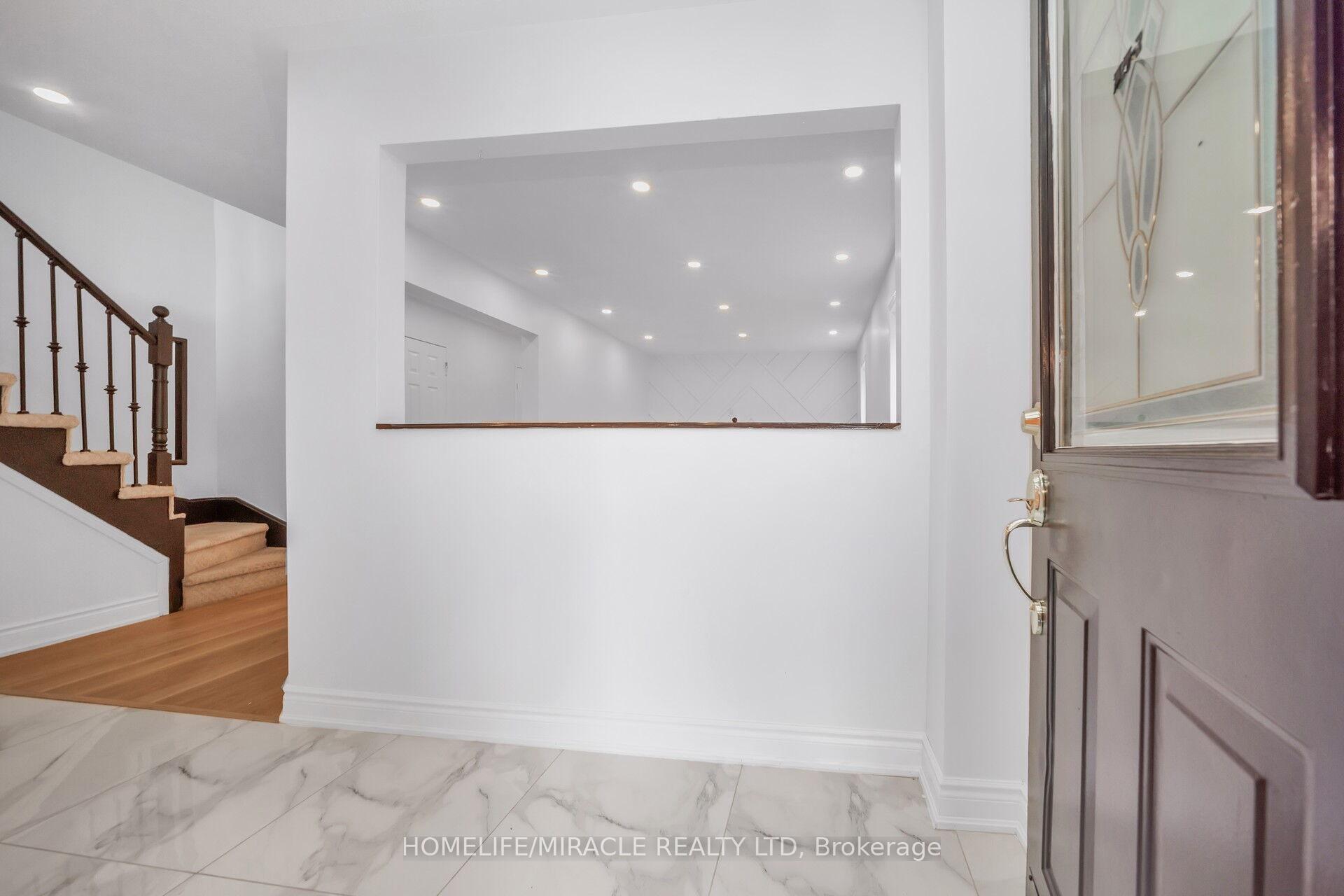 Photo 3 of 322 Perry Road, Orangeville — HOMEH