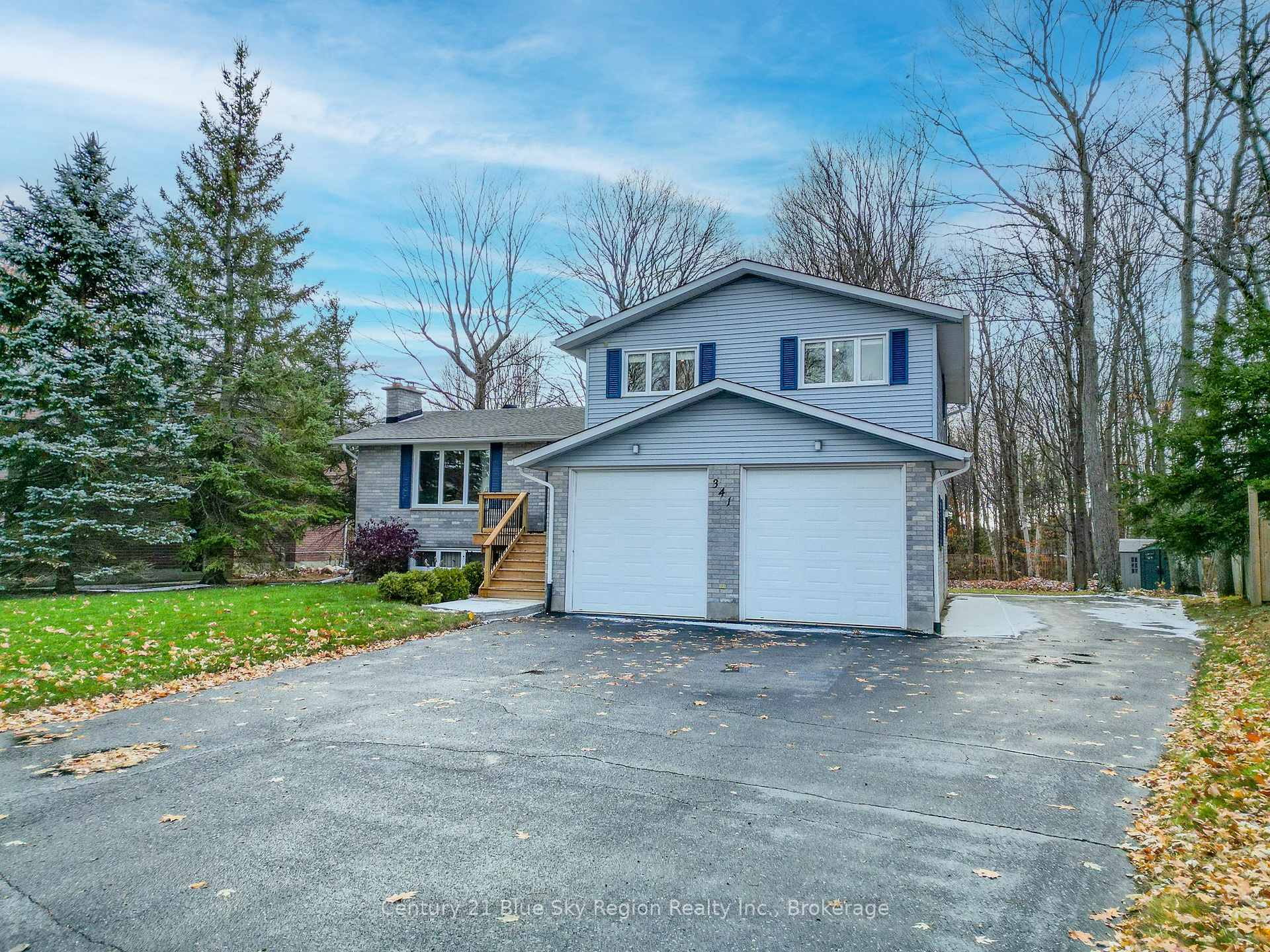 Photo 2 of 341 Pearce Street, North Bay, Airport — HOMEH