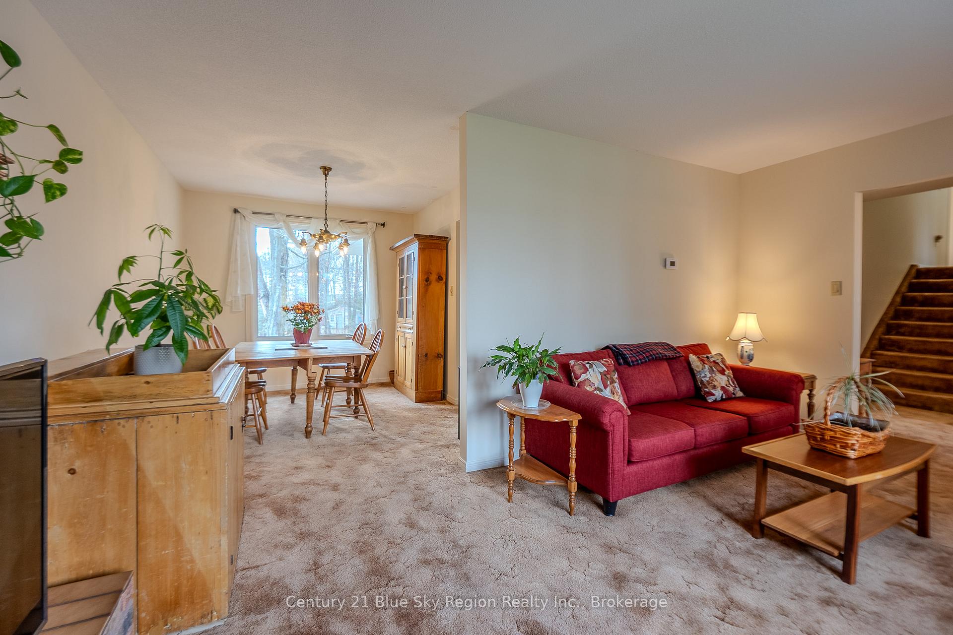 Photo 6 of 341 Pearce Street, North Bay, Airport — HOMEH