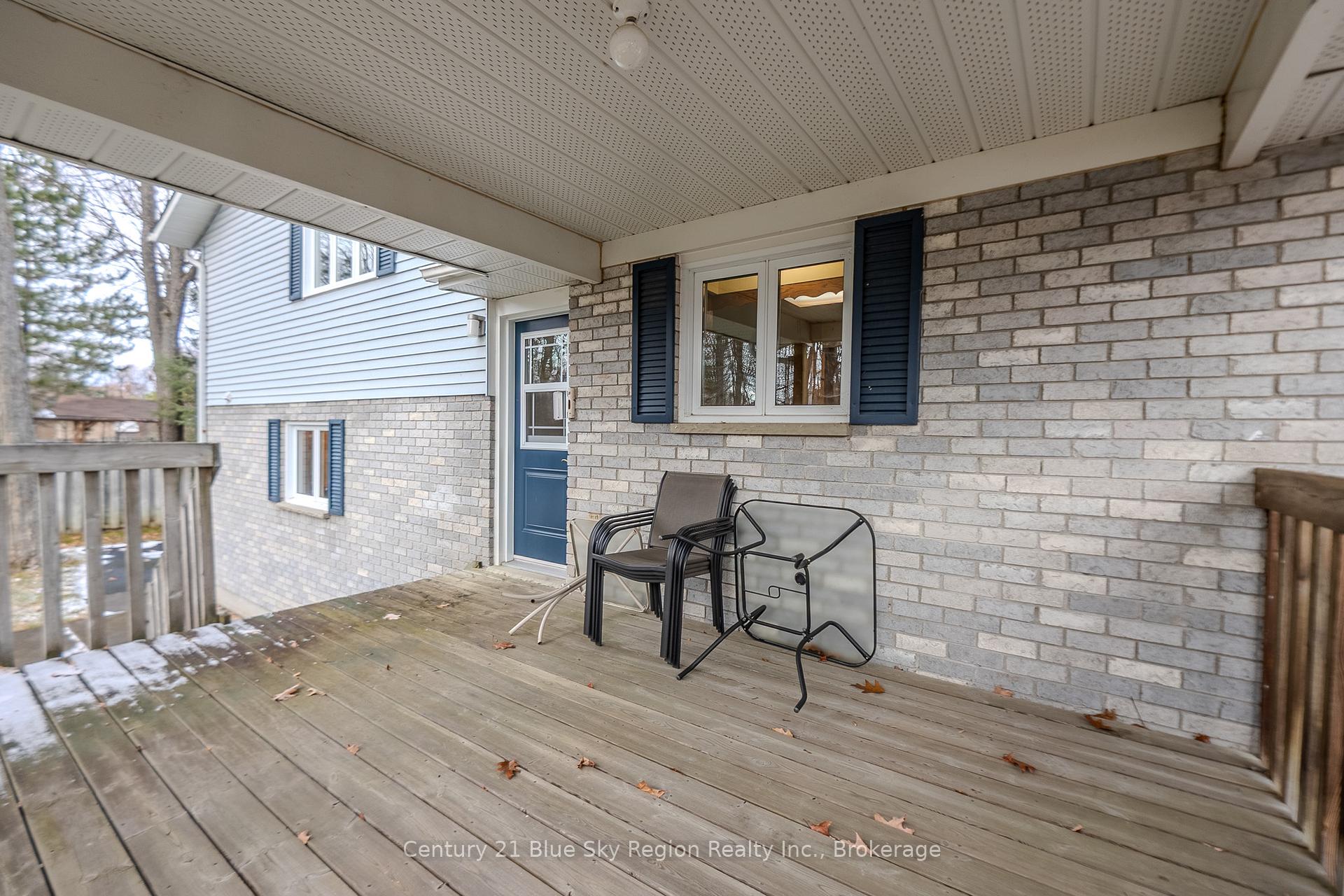 Photo 12 of 341 Pearce Street, North Bay, Airport — HOMEH