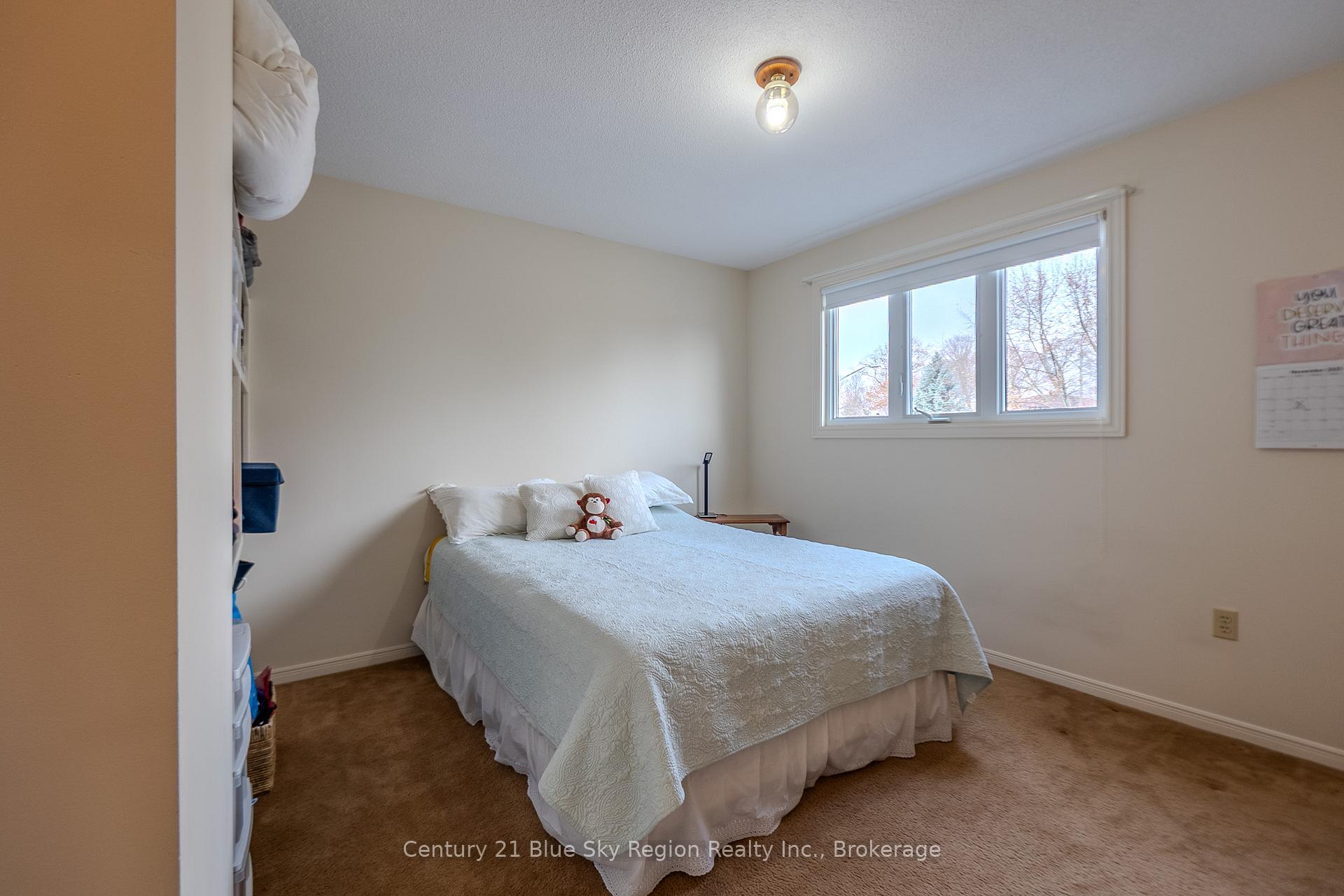 Photo 20 of 341 Pearce Street, North Bay, Airport — HOMEH