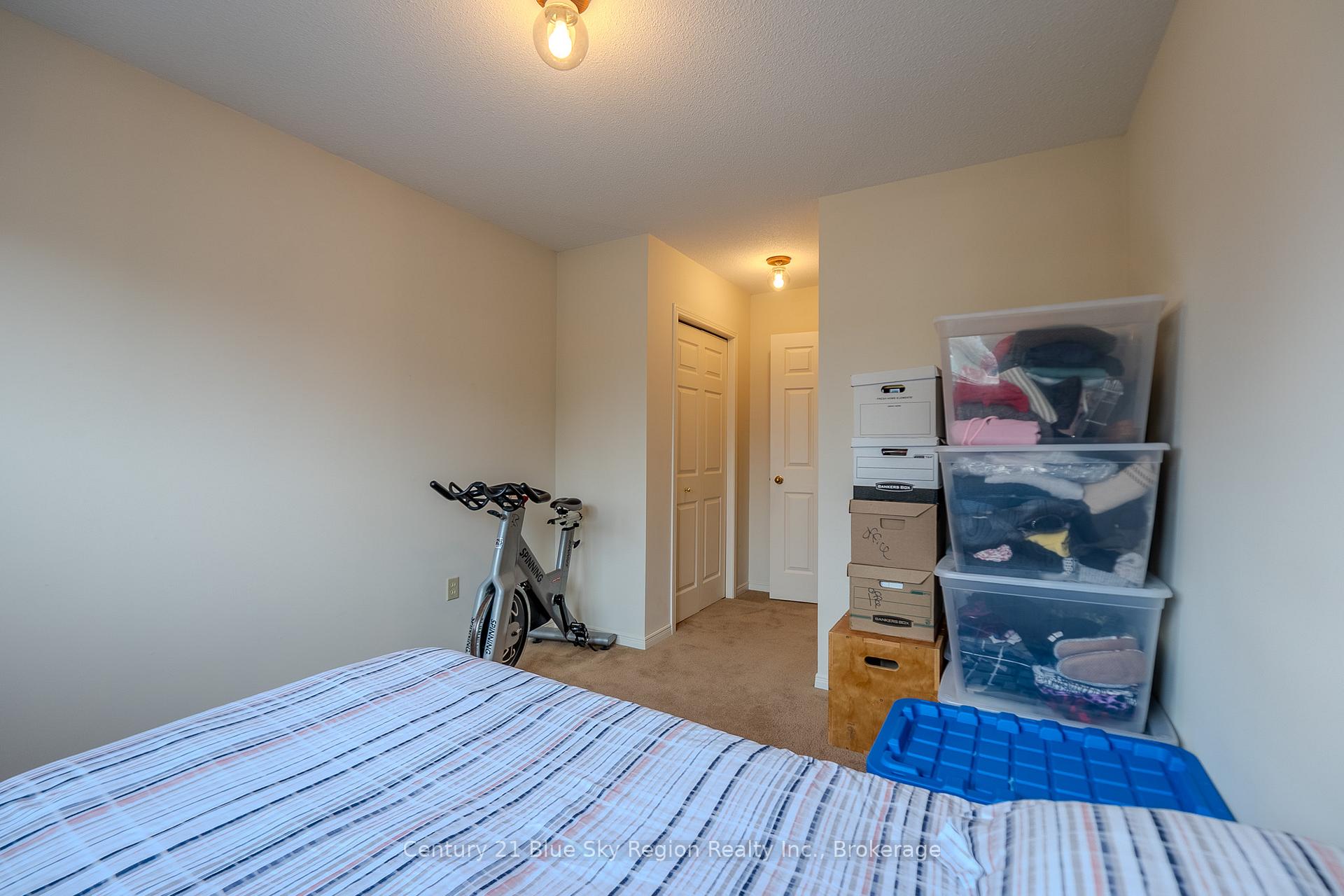 Photo 23 of 341 Pearce Street, North Bay, Airport — HOMEH