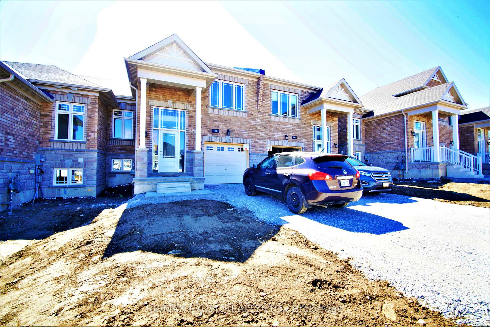 Photo 2 of 128 Isabella Drive, Orillia — HOMEH