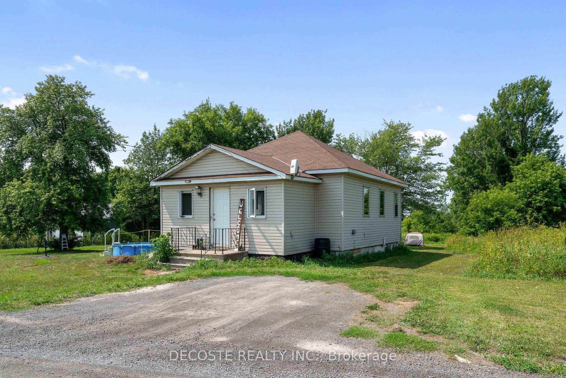 Photo 1 of 16371 Duffs Corners Road, North Stormont, North Stormont (Roxborough) Twp — HOMEH