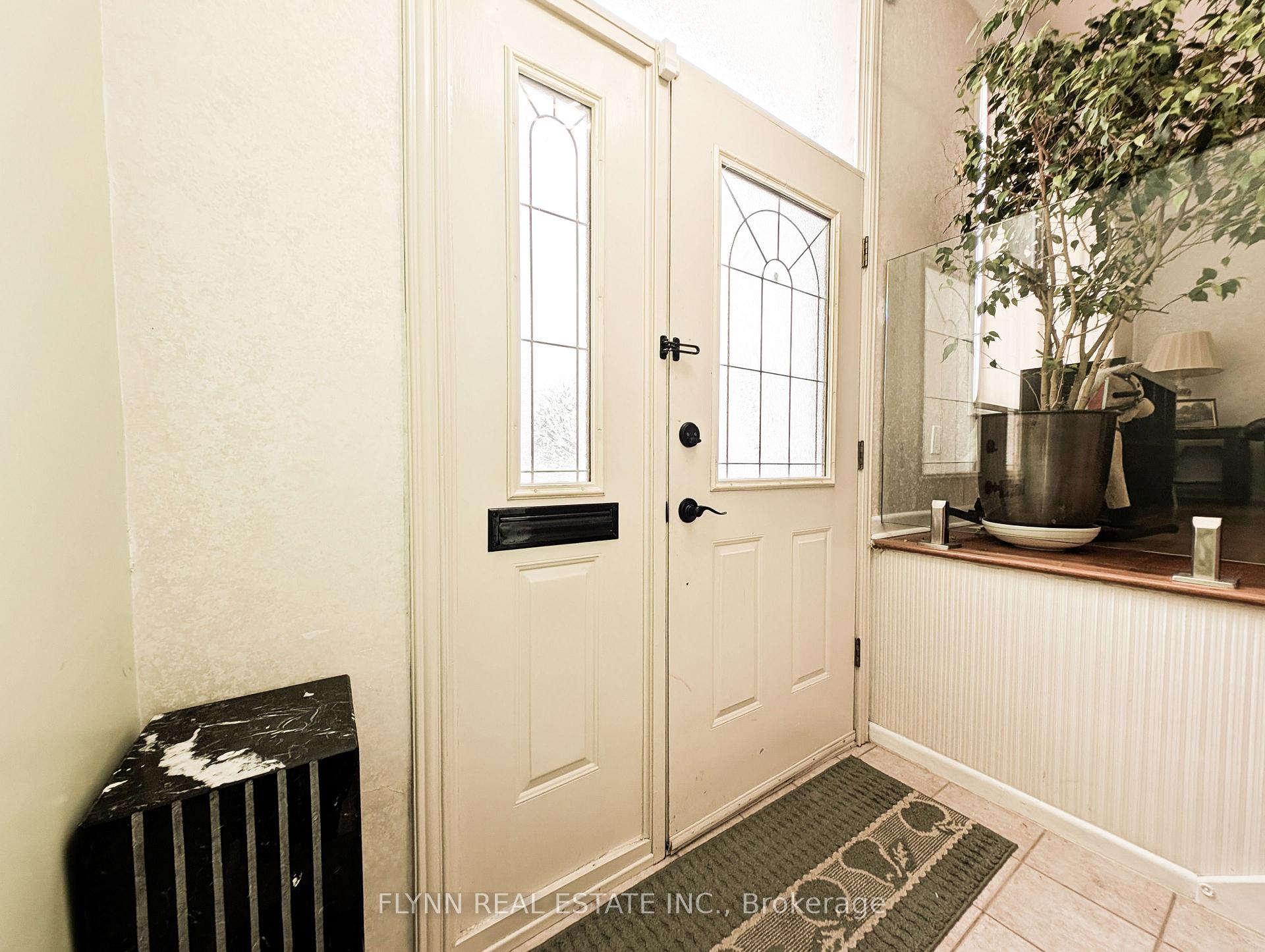 Photo 5 of 3399 Cattell Drive, Niagara Falls, Chippawa — HOMEH