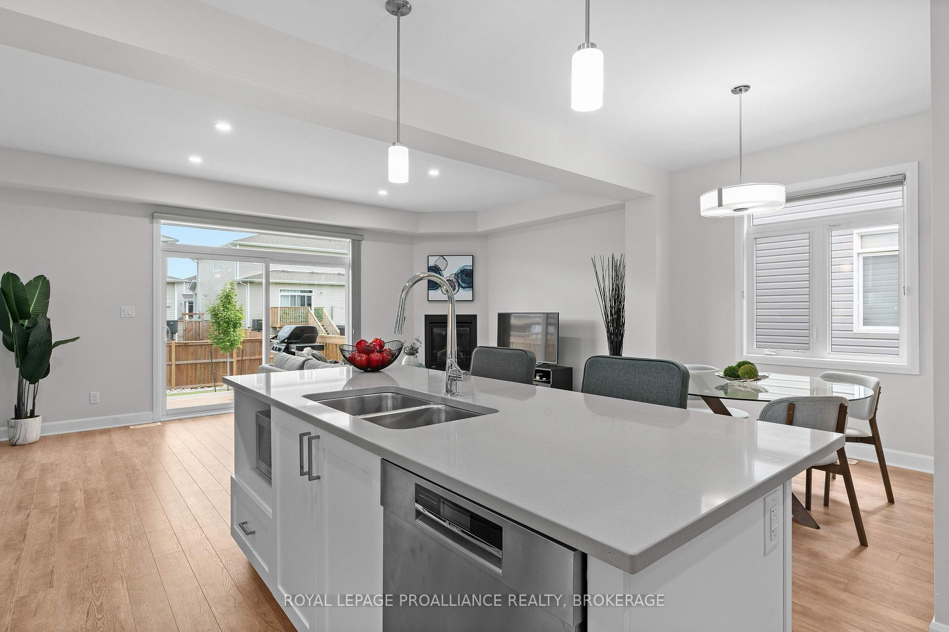 Photo 10 of 1386 Andersen Drive, Kingston, City Northwest — HOMEH